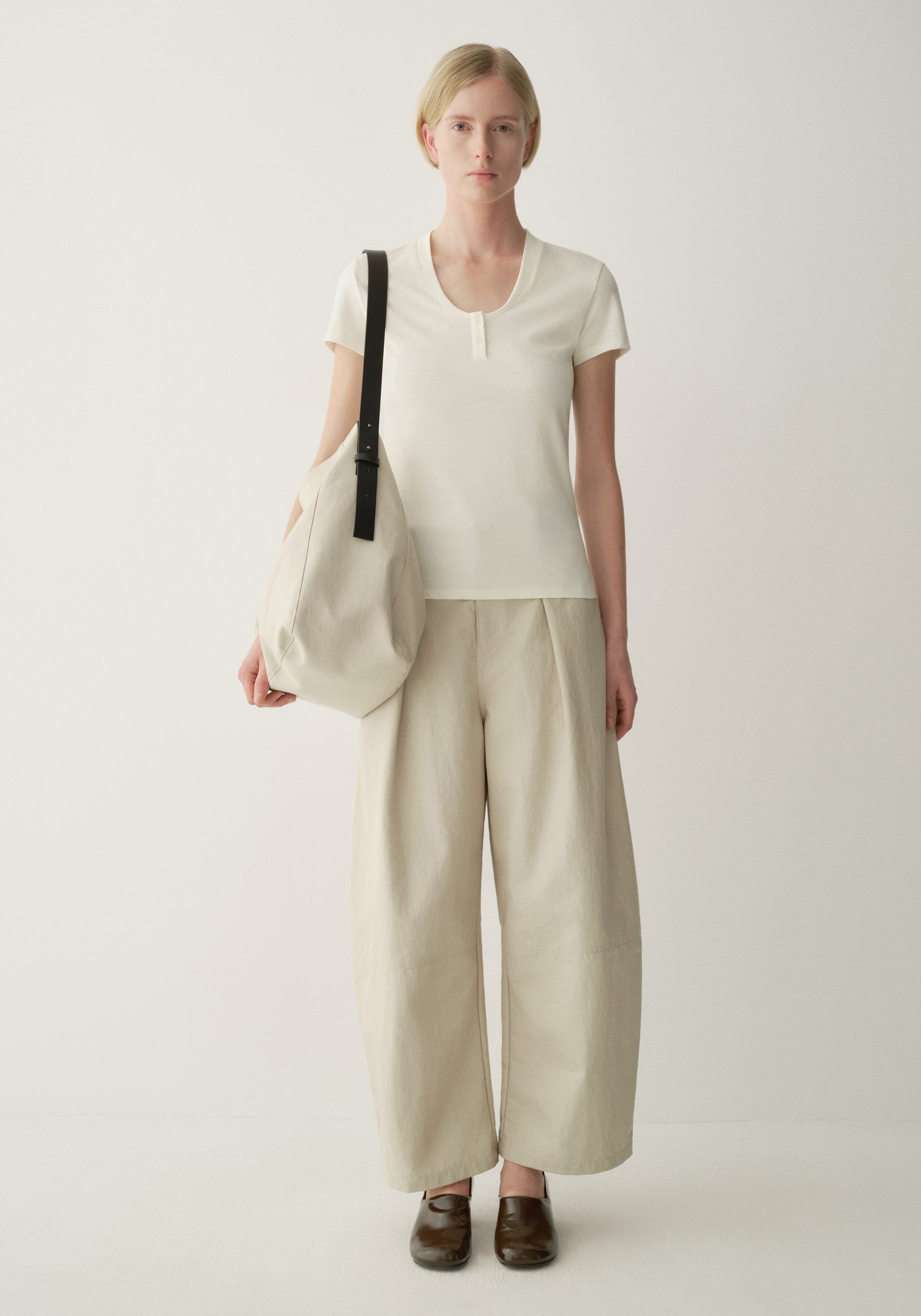 #color_off white