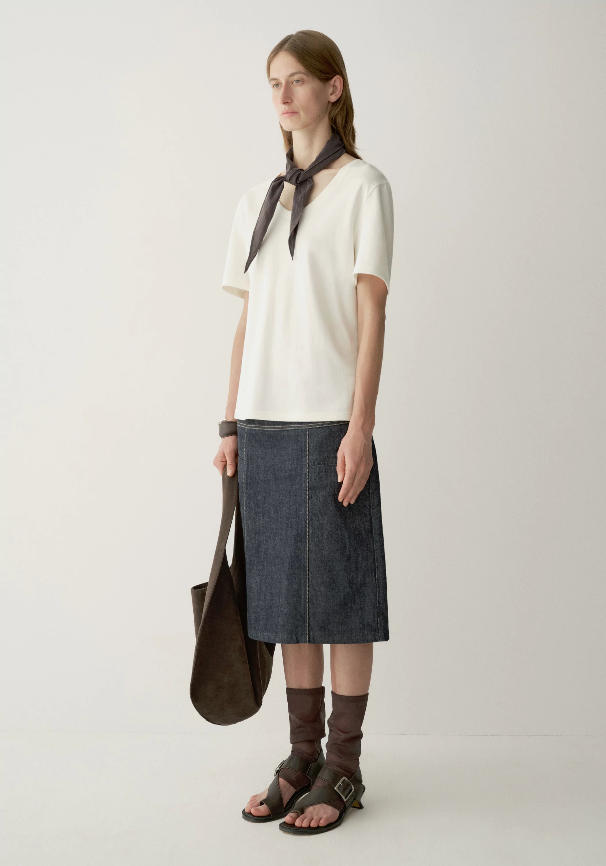 #color_off white
