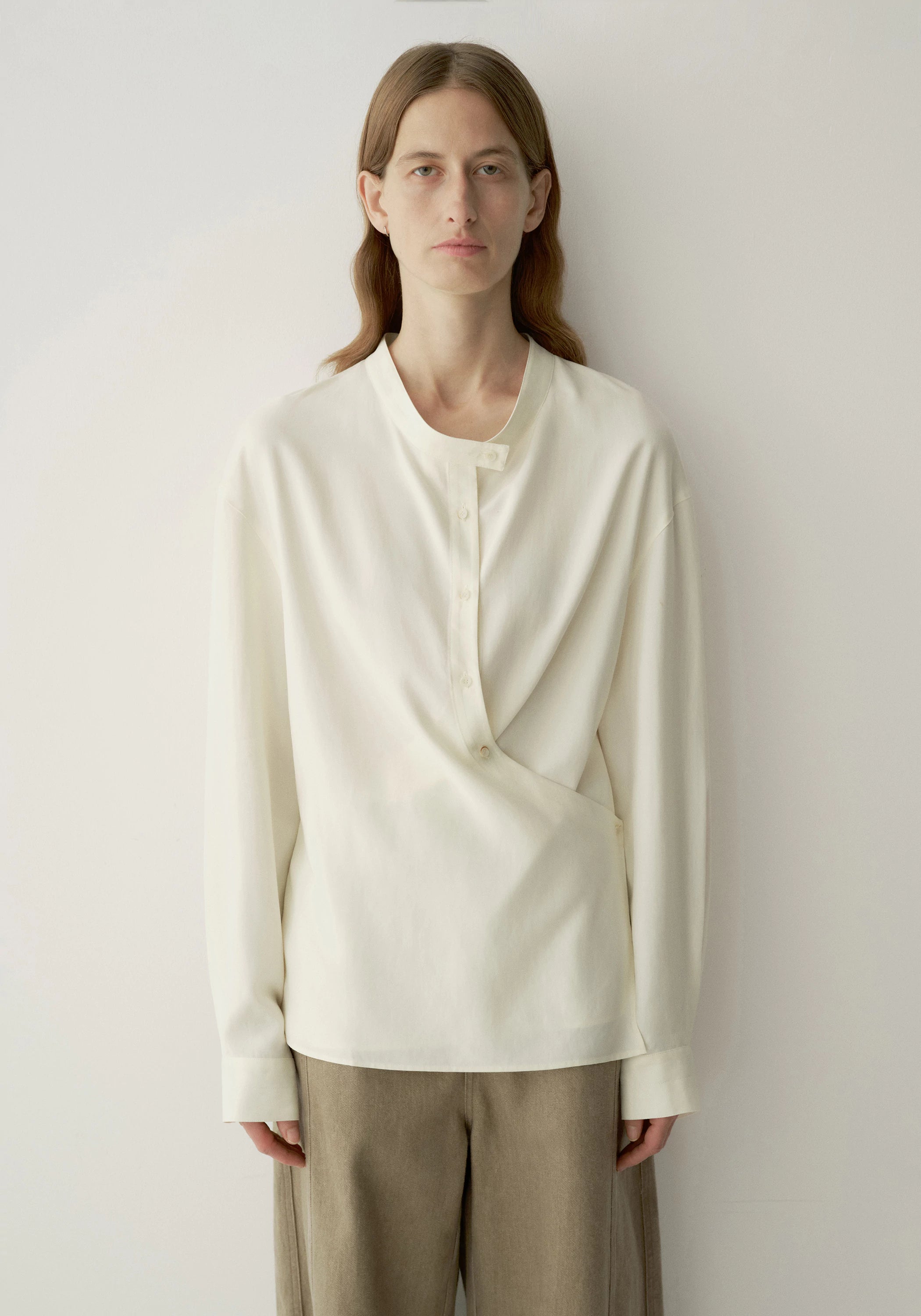#color_off white