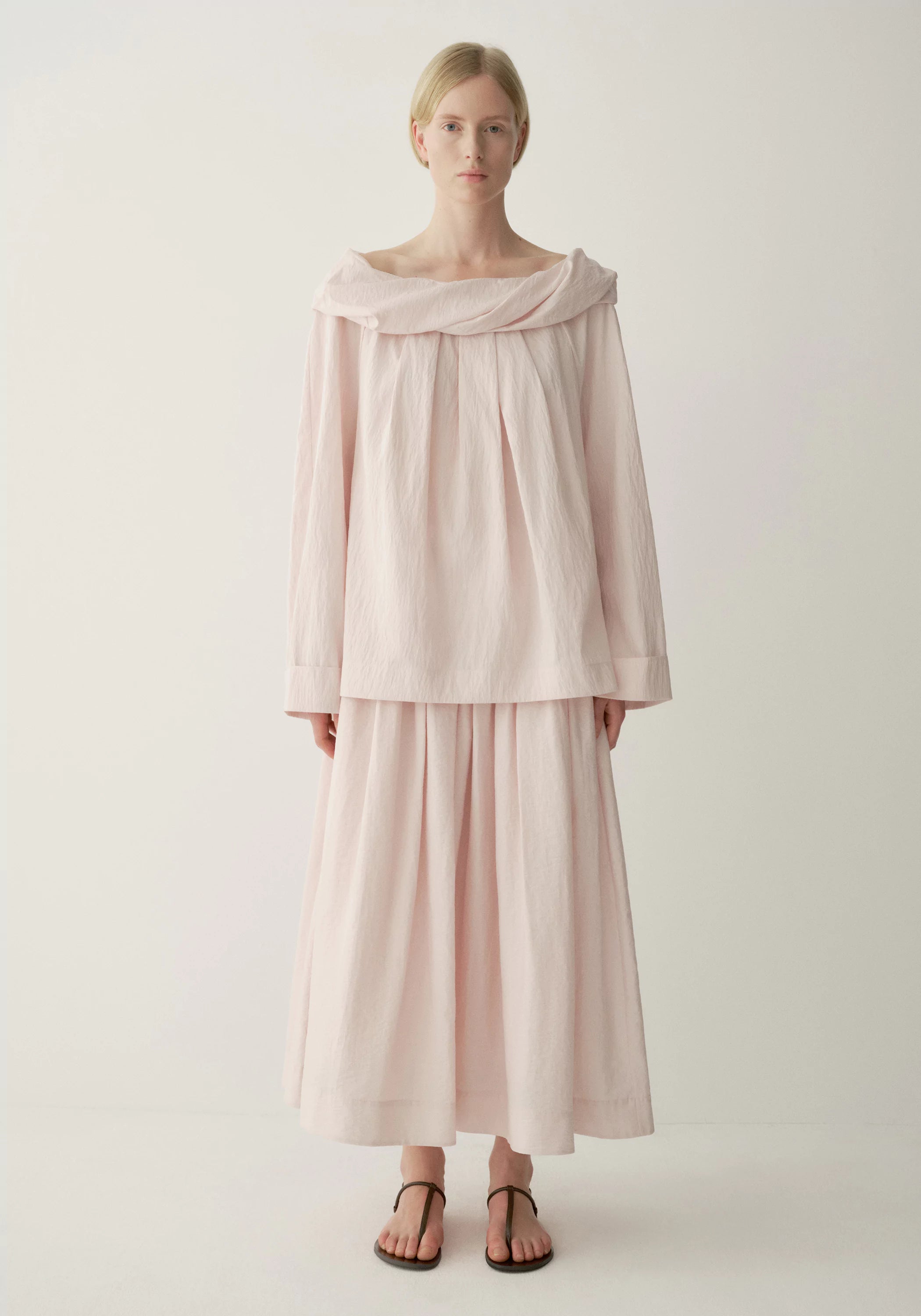 #color_light pink