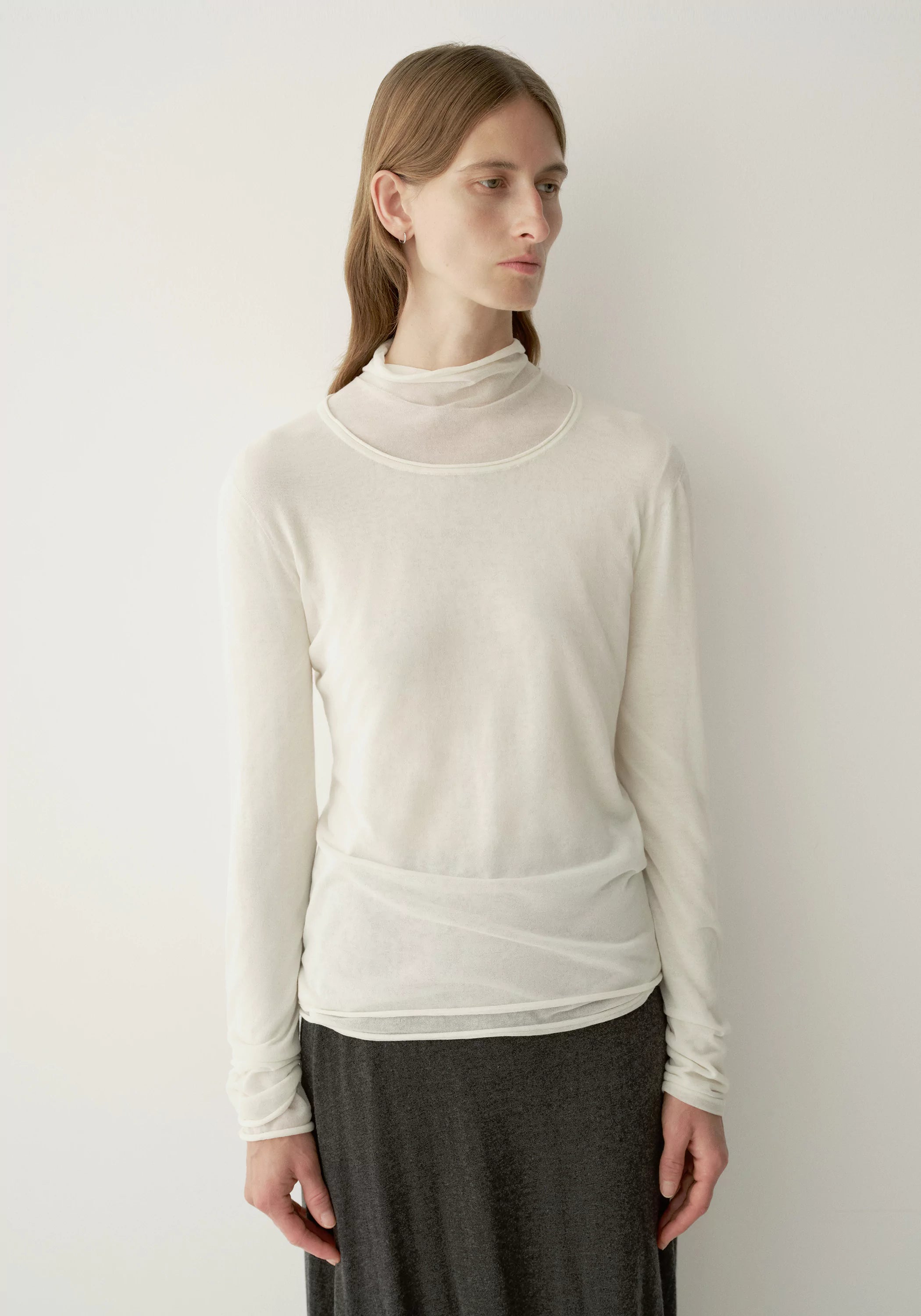 #color_off white