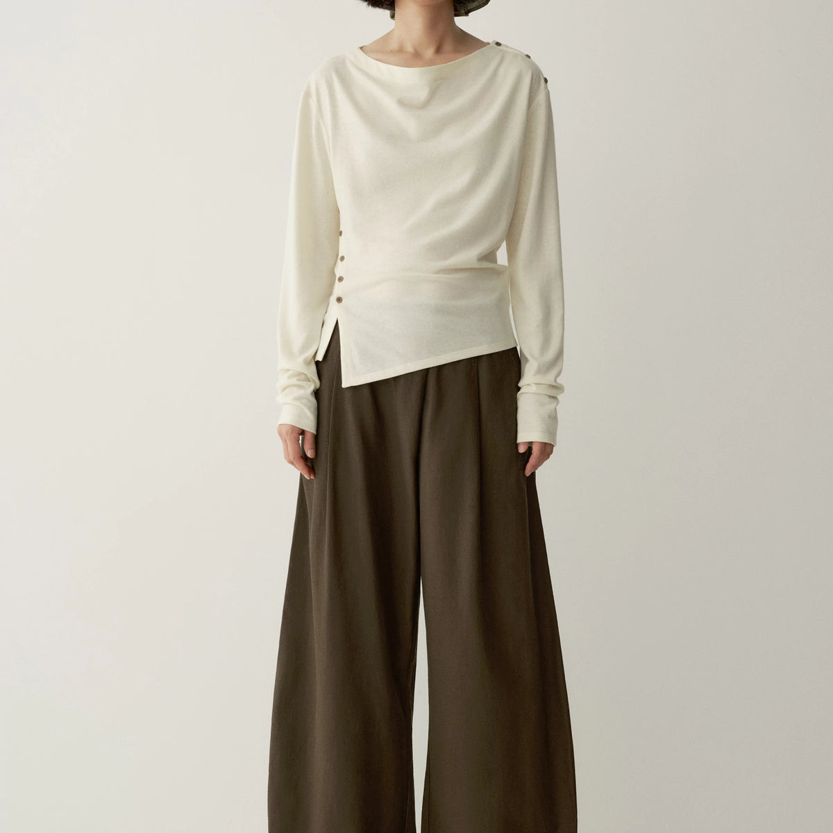 Asymmetric Curved Pants