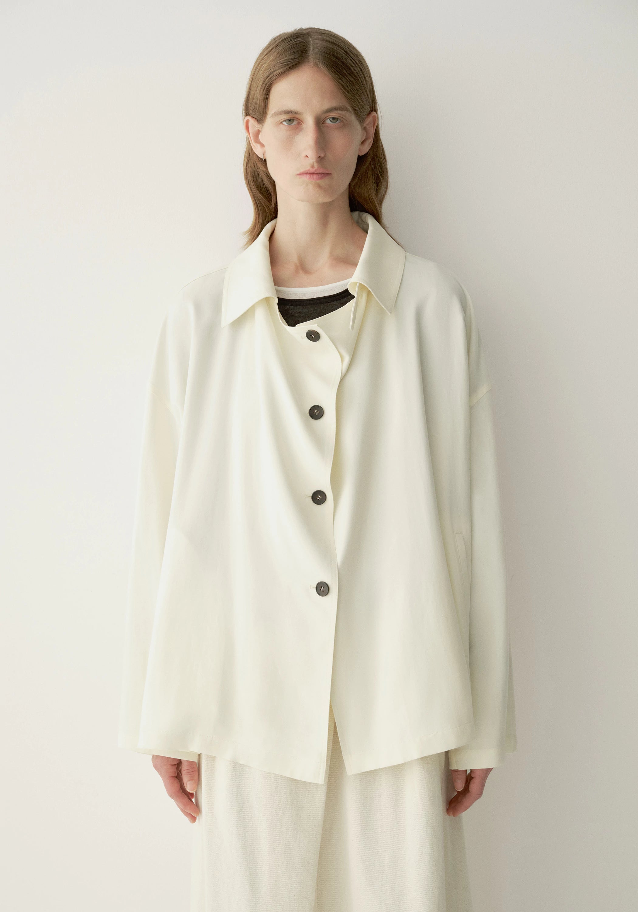 #color_off white