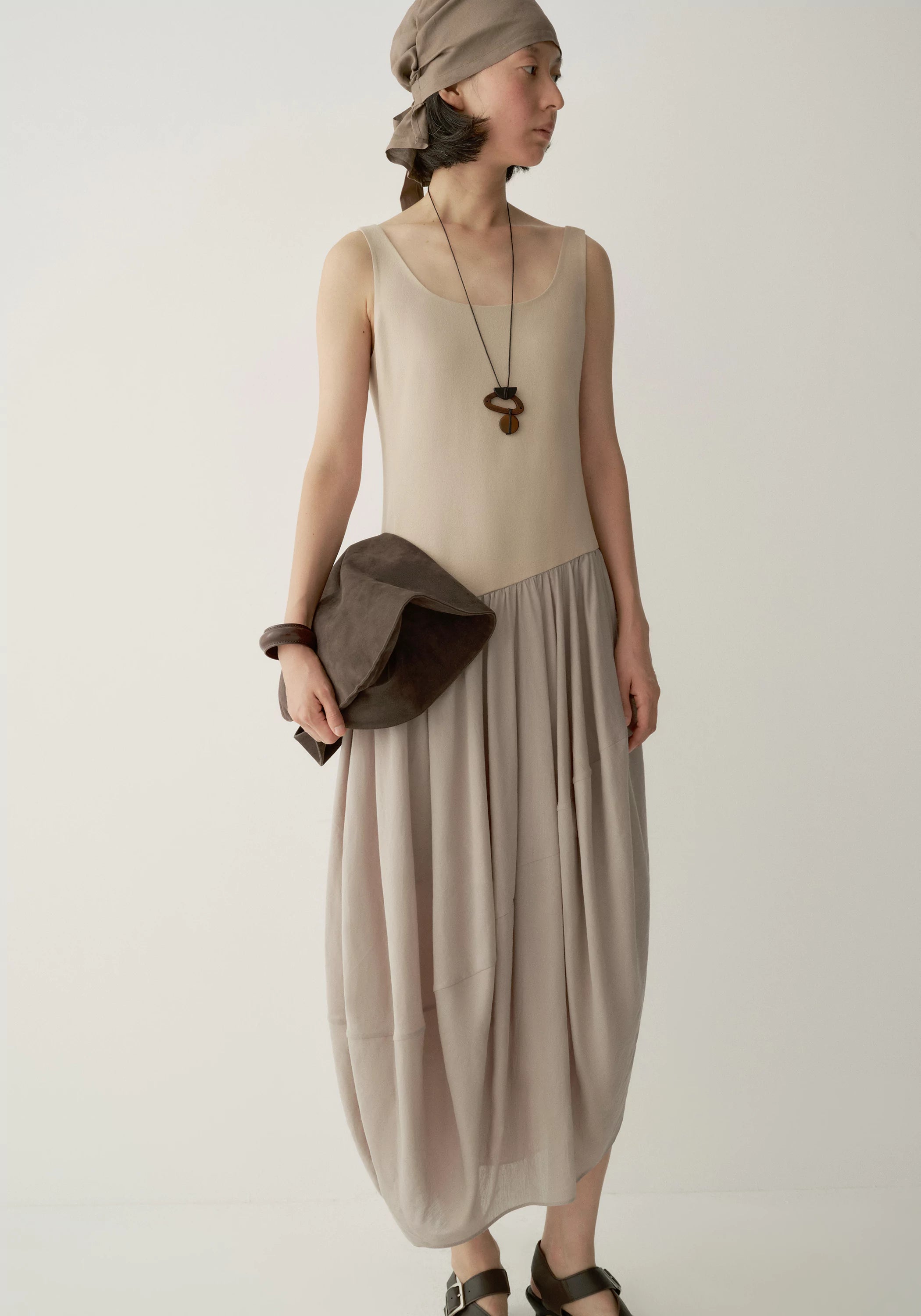 #color_light khaki