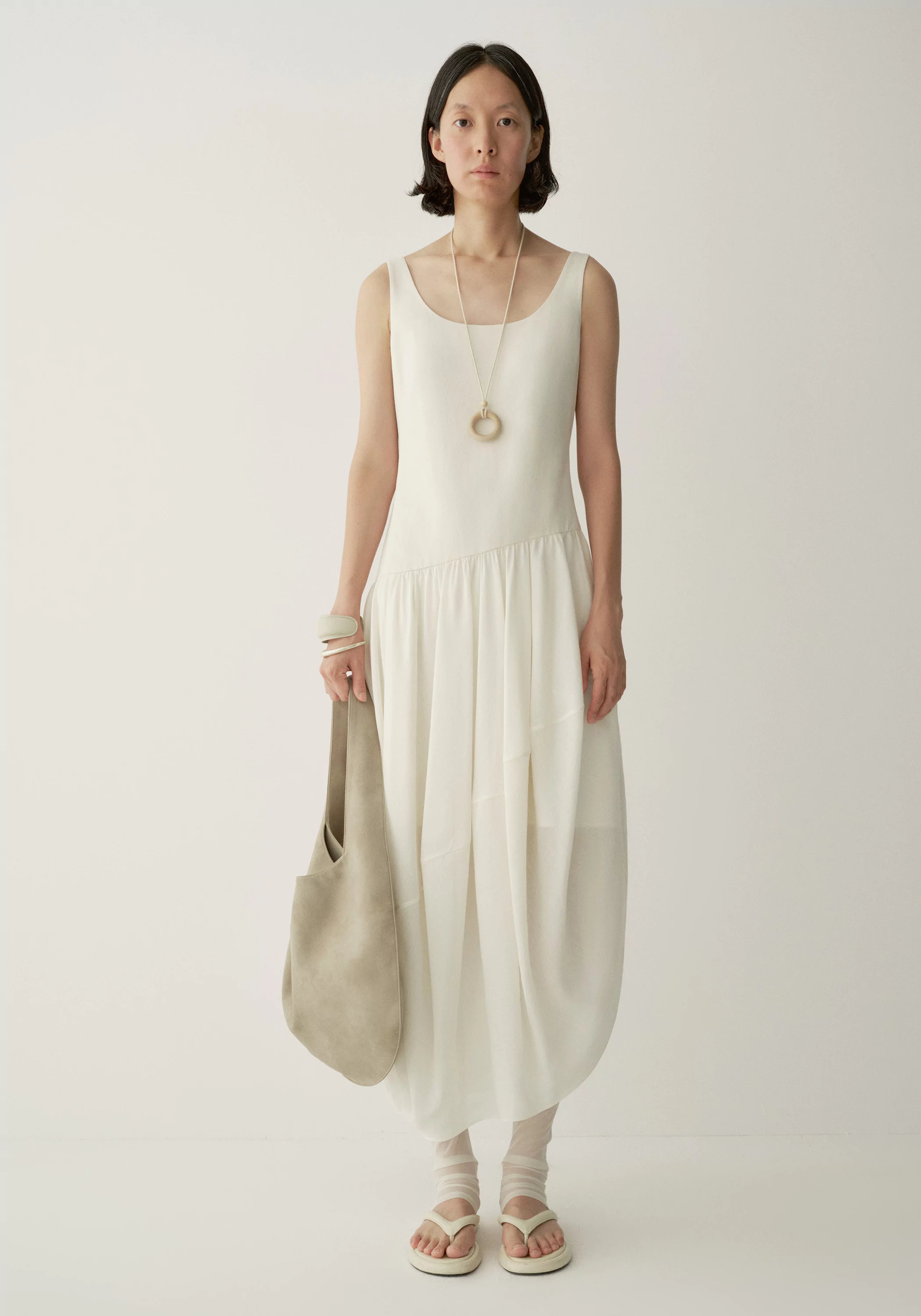 #color_cream white