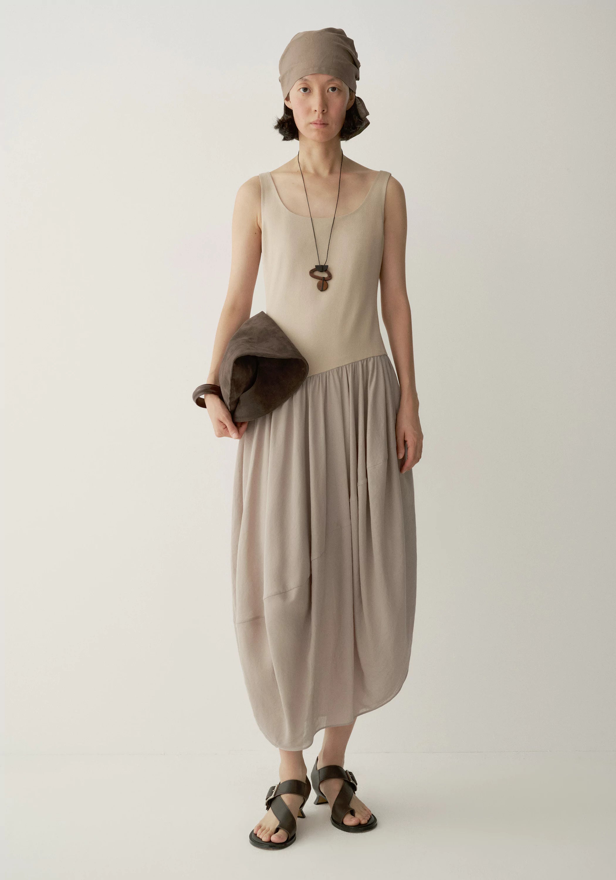 #color_light khaki