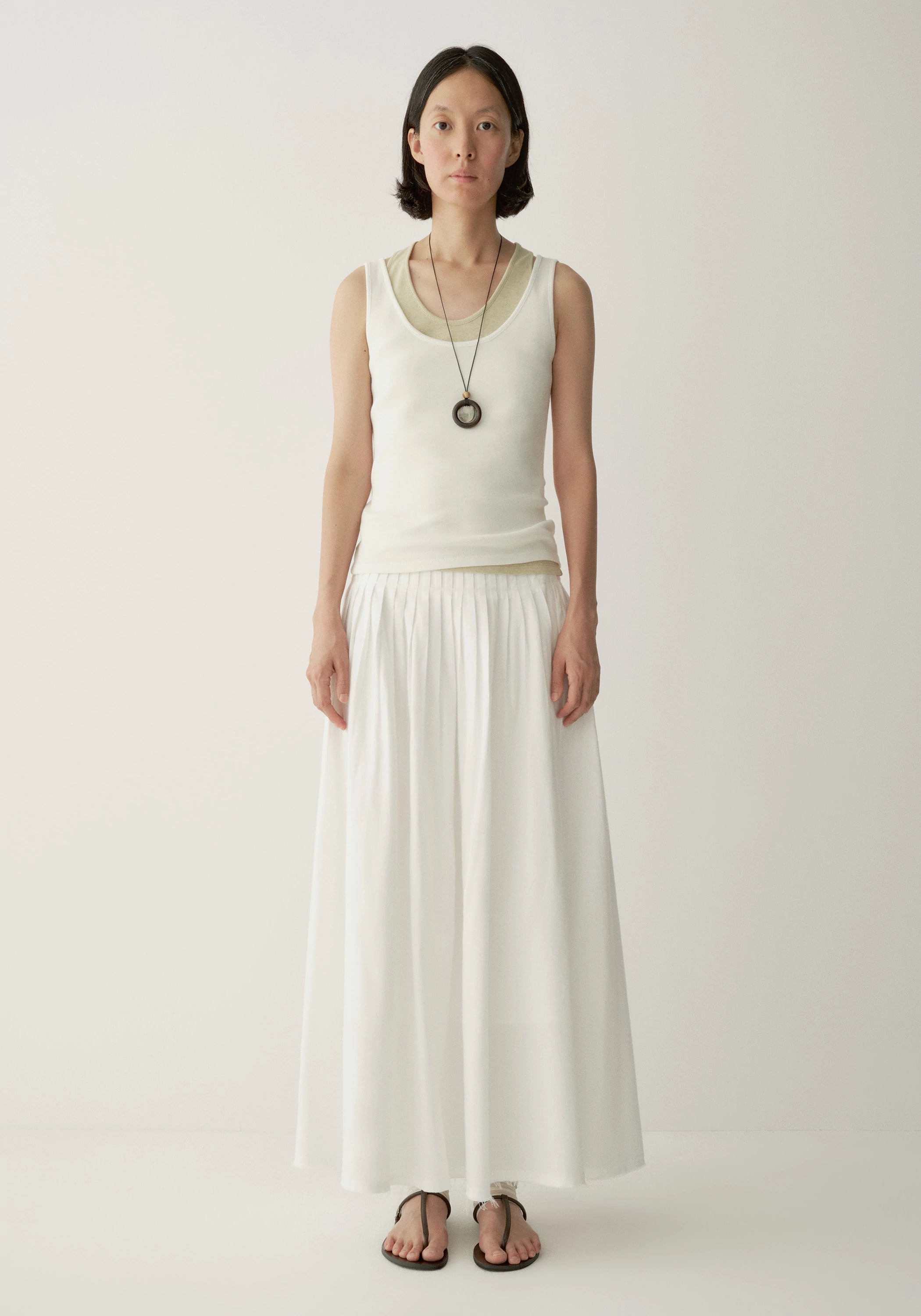 #color_off white
