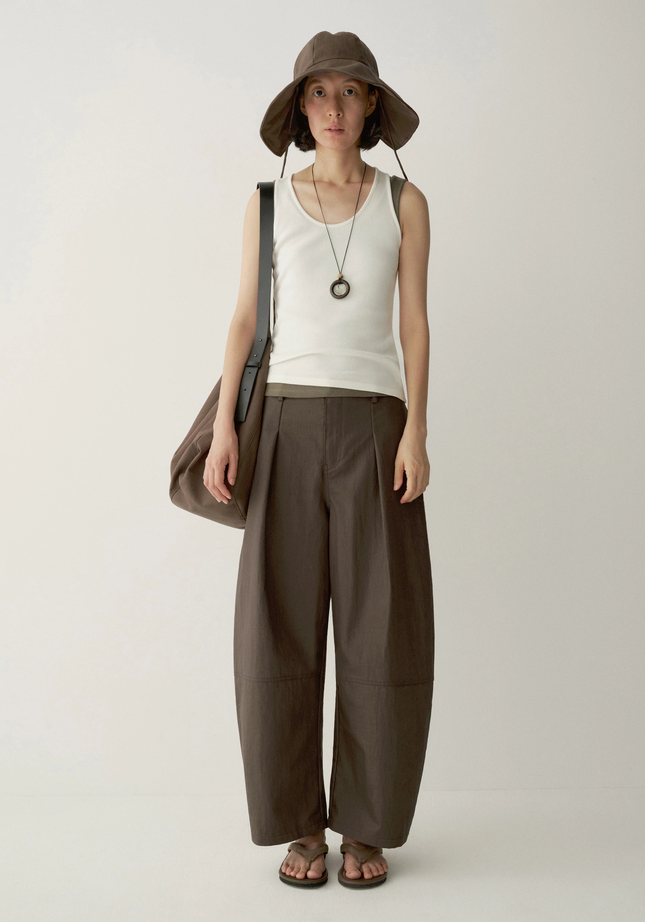 #color_off white