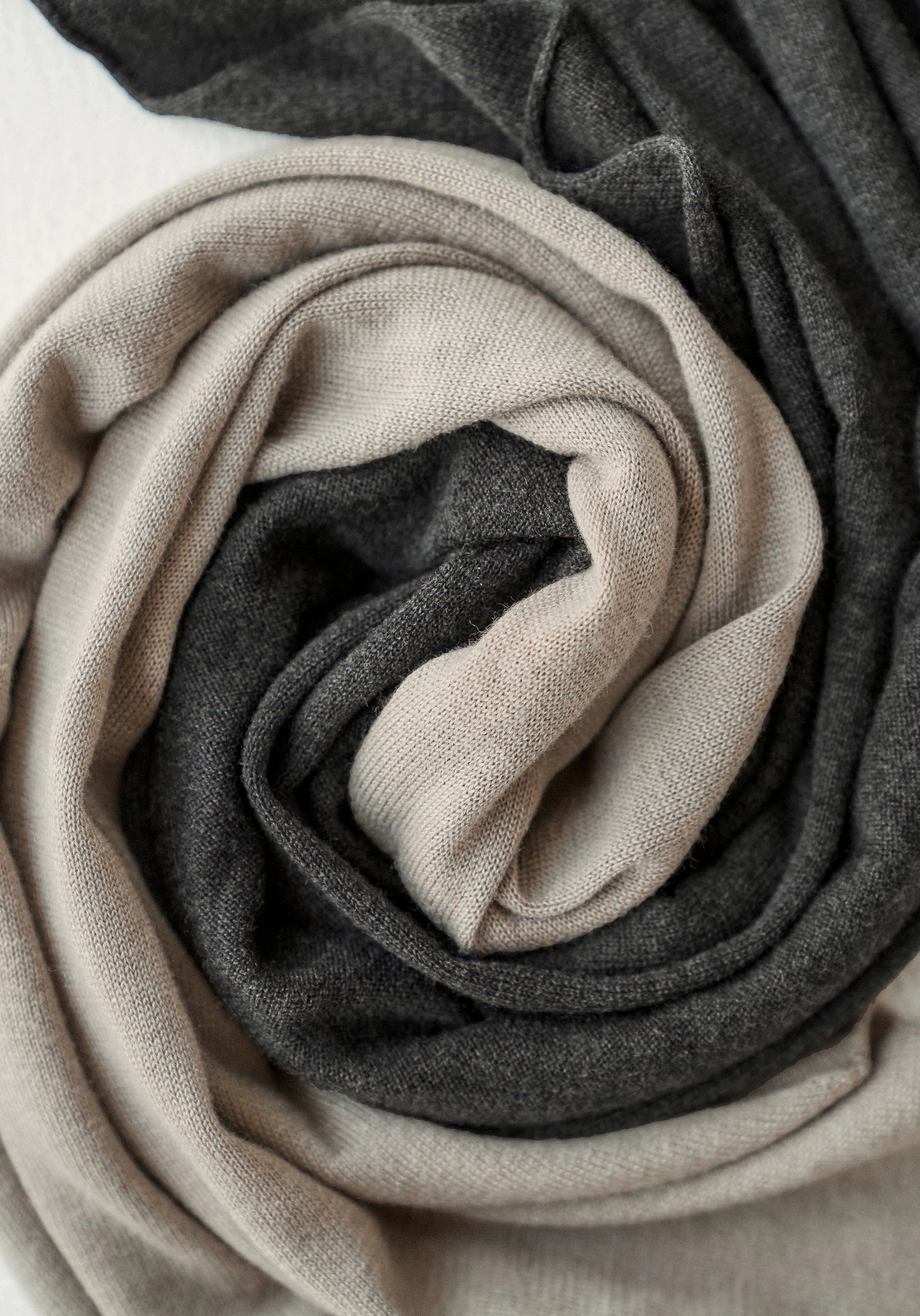 #color_olive brown
