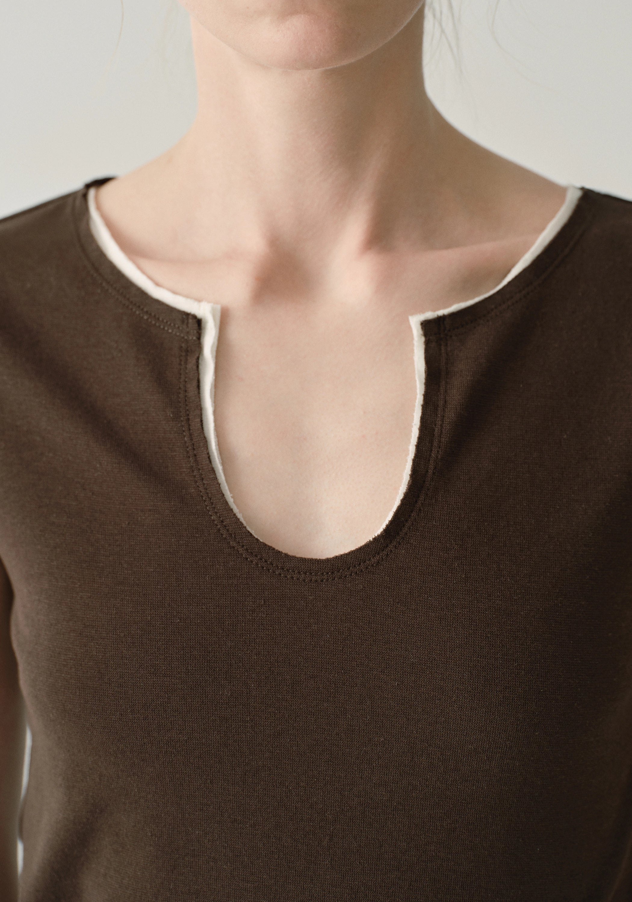 #color_raw umber