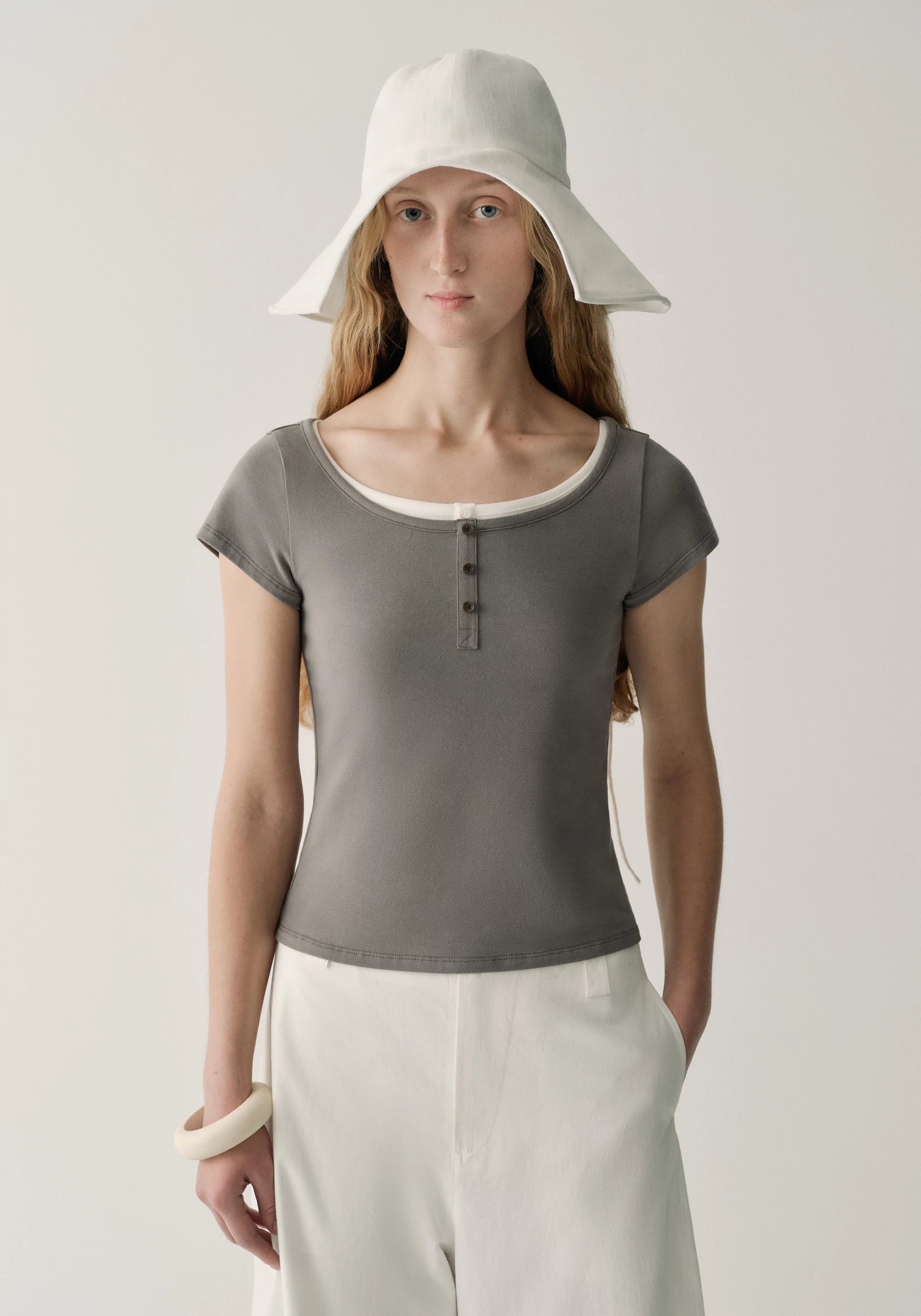 #color_mid gray