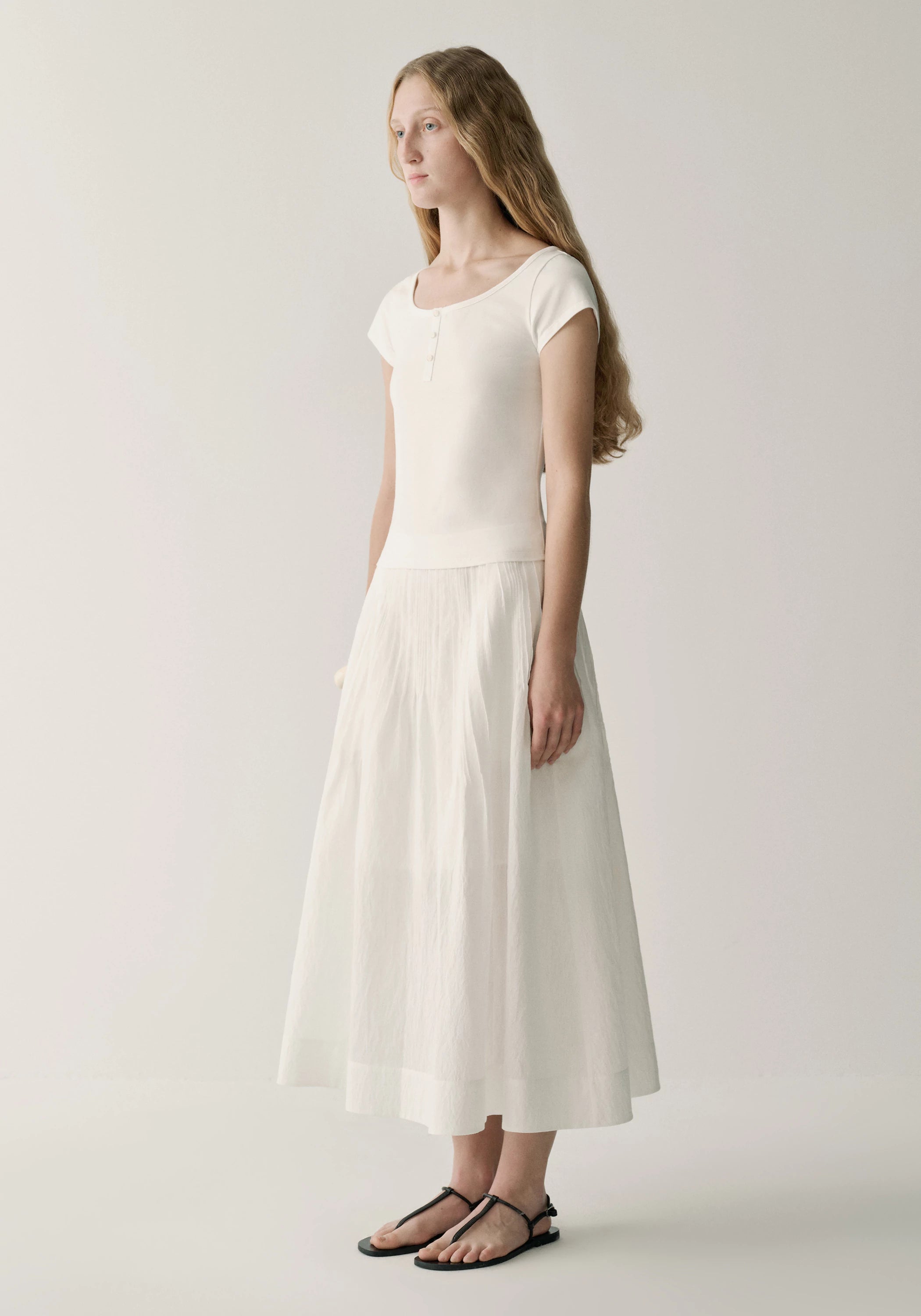 #color_off white
