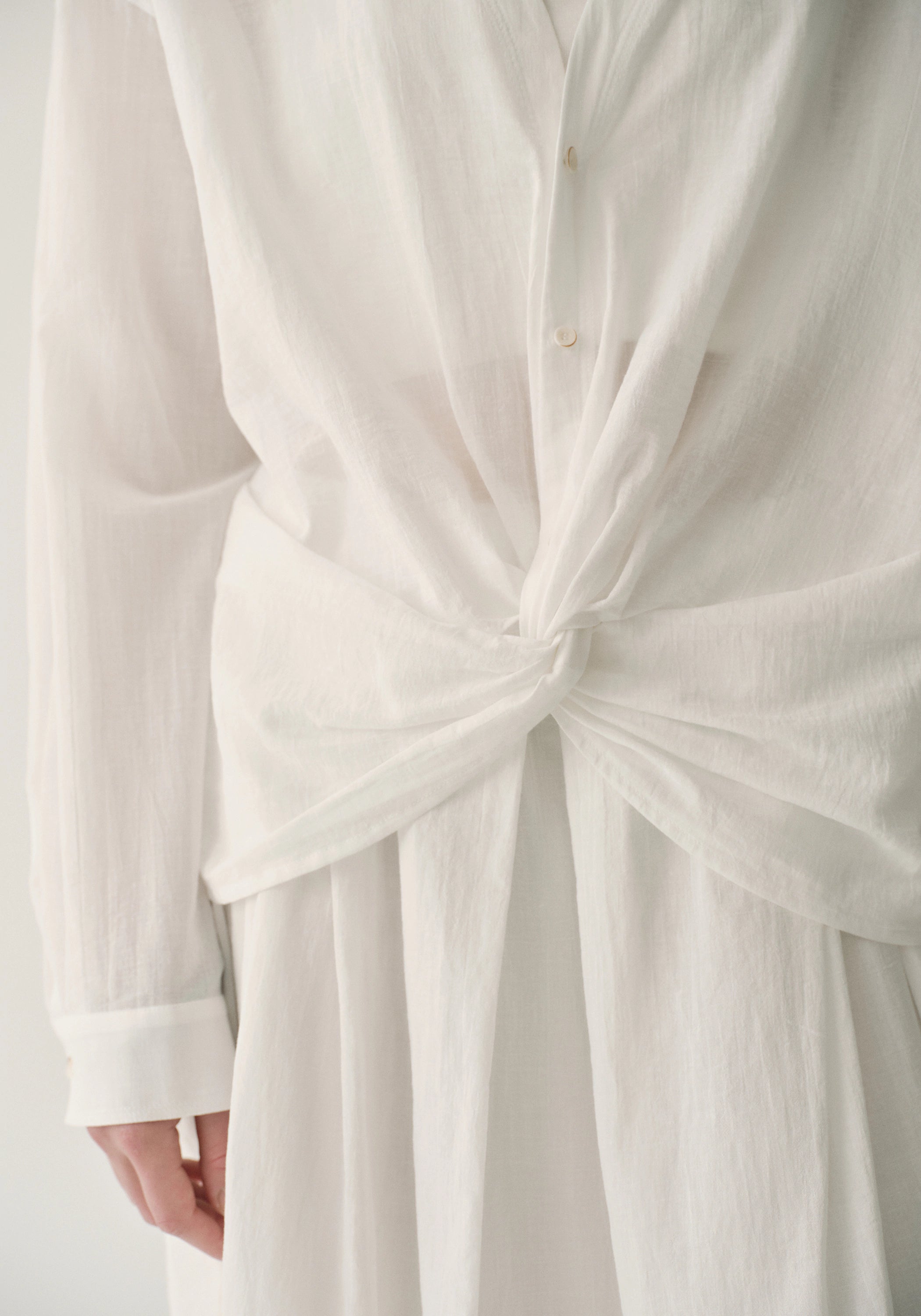 #color_off white