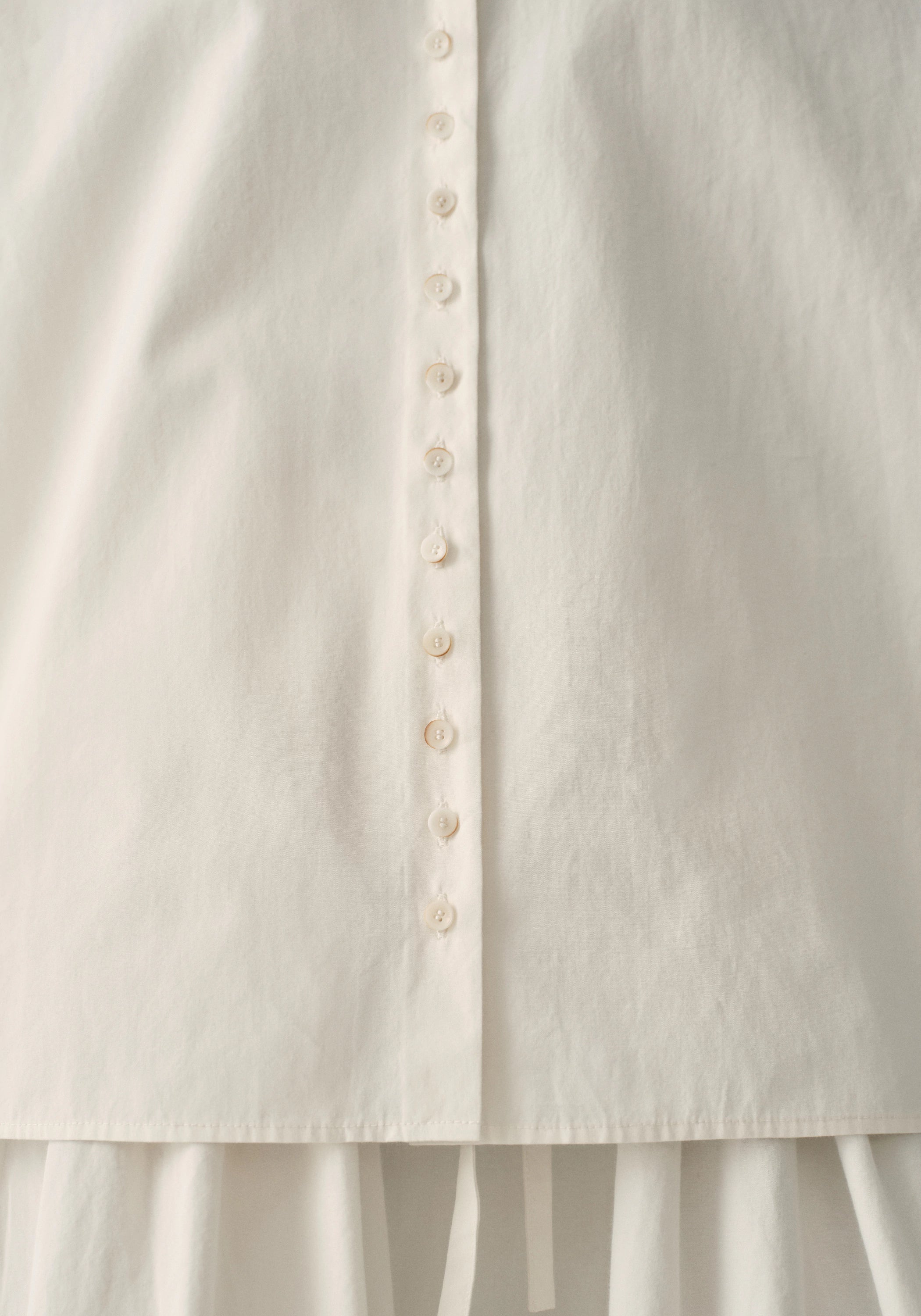 #color_off white