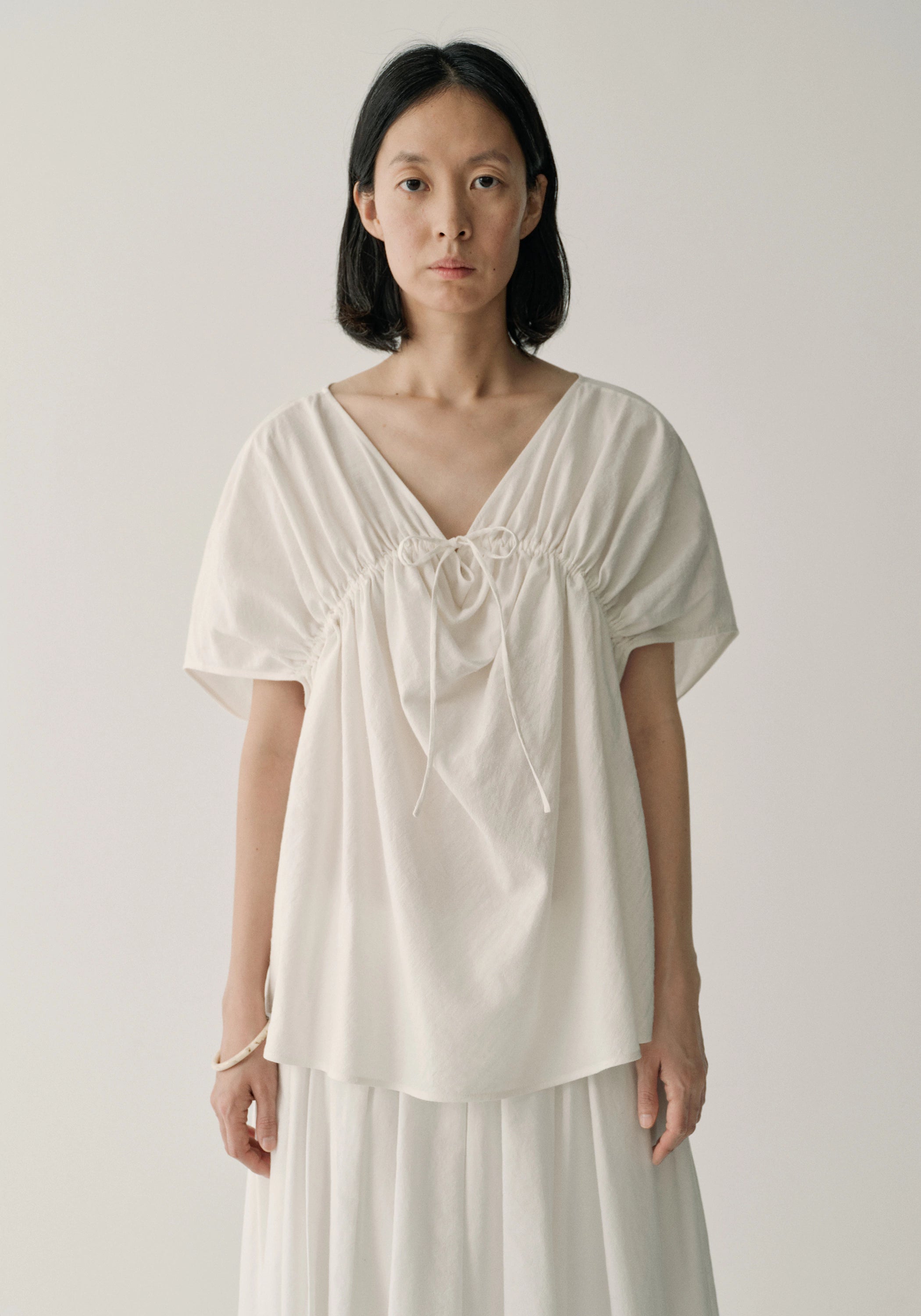 #color_off white