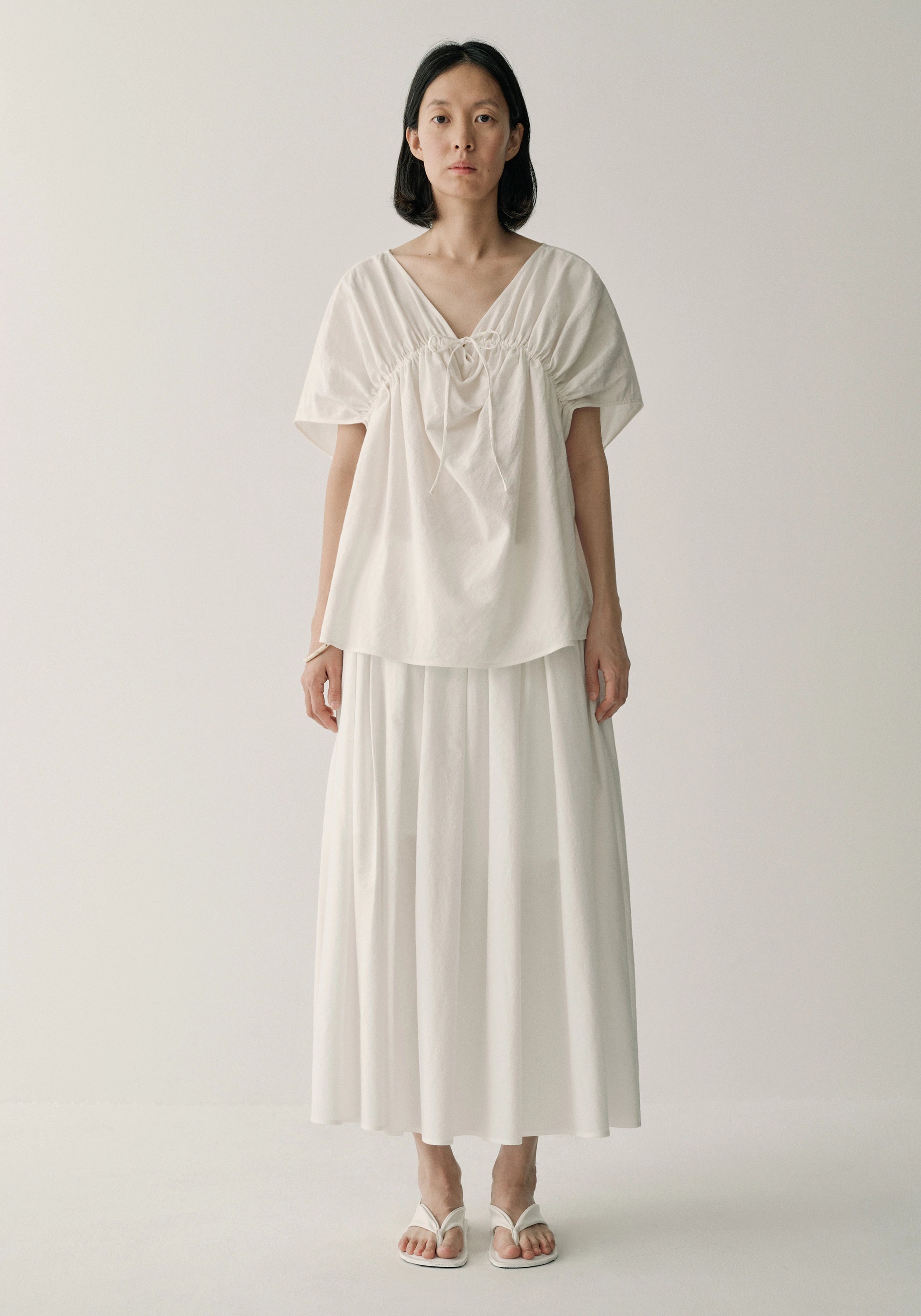 #color_off white