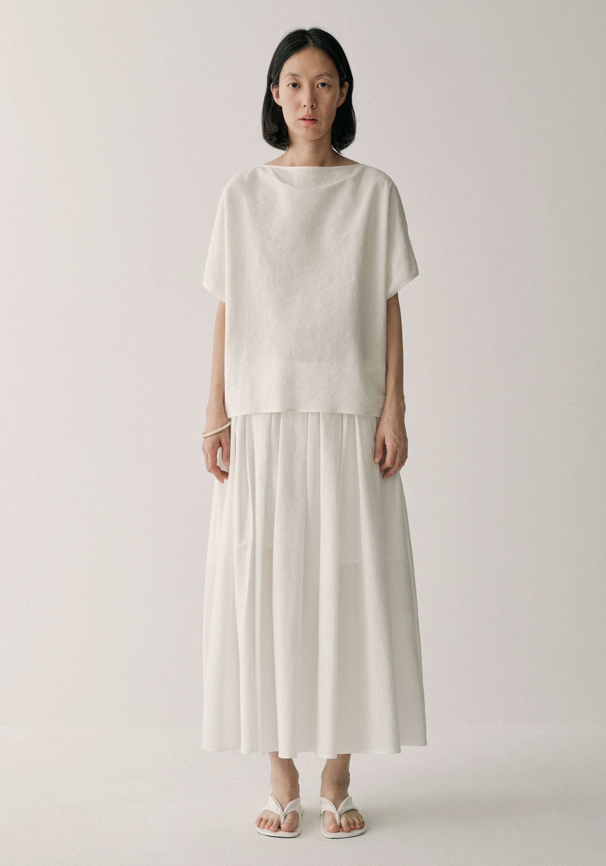 #color_off white