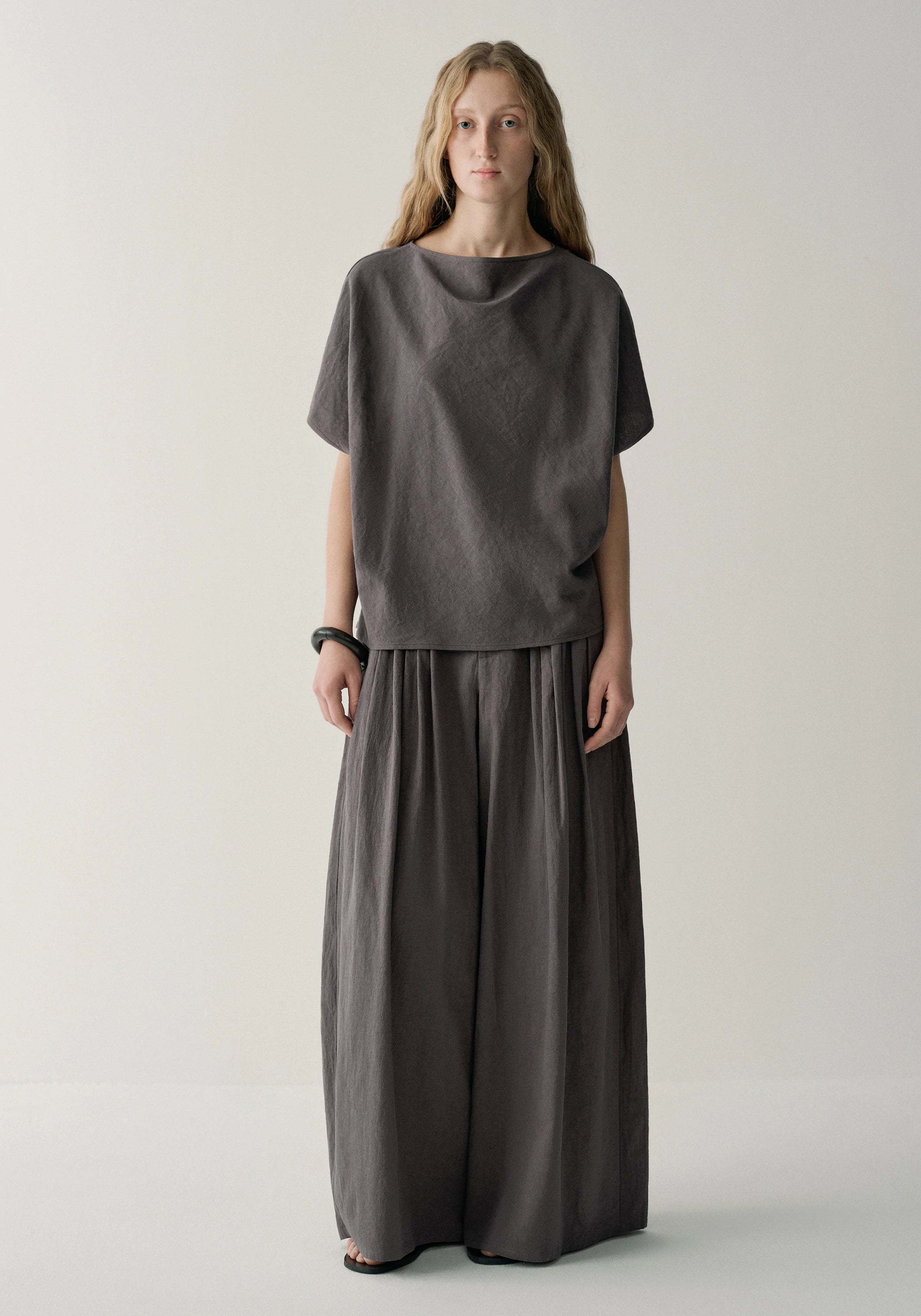 #color_plum brown