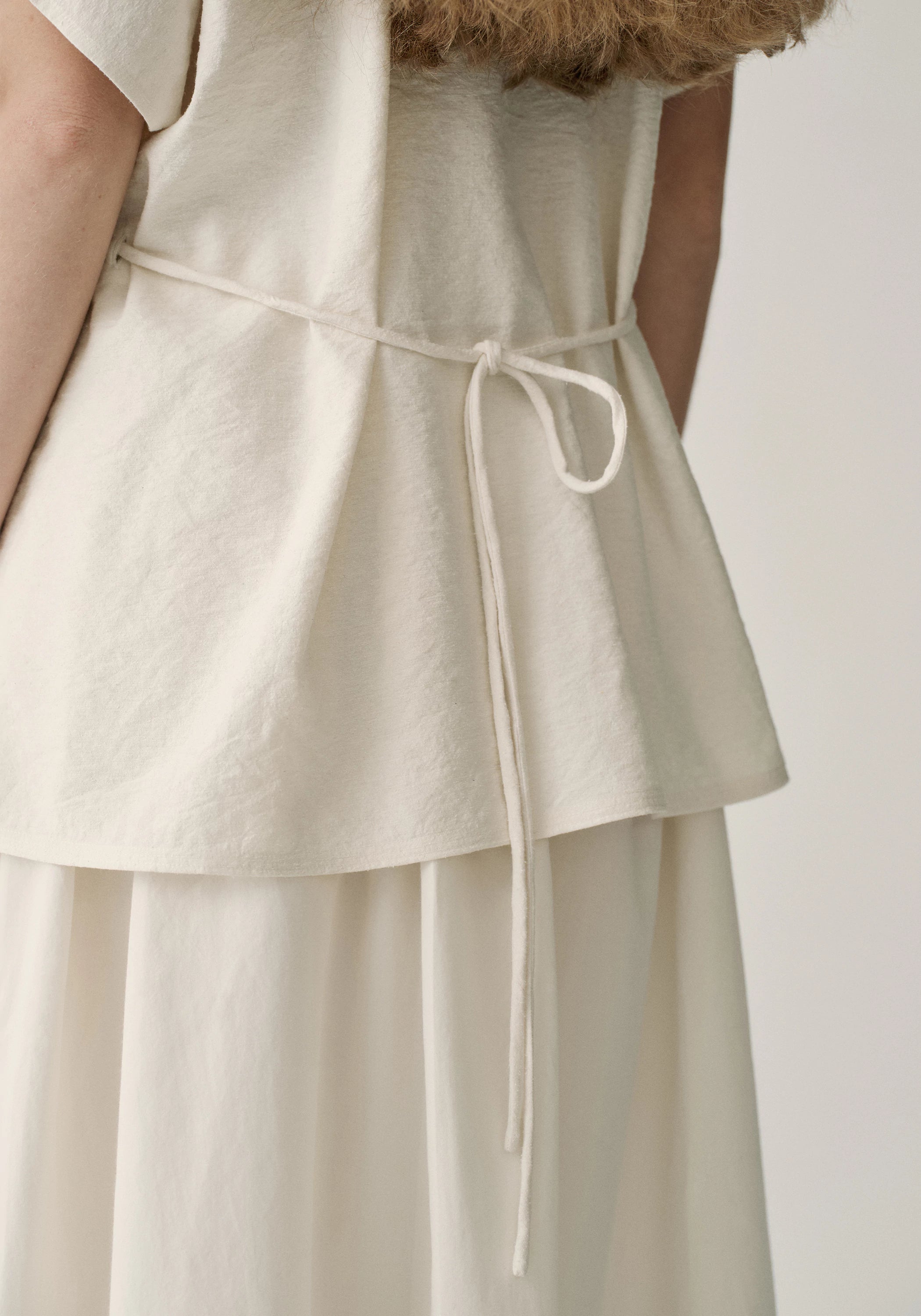 #color_off white