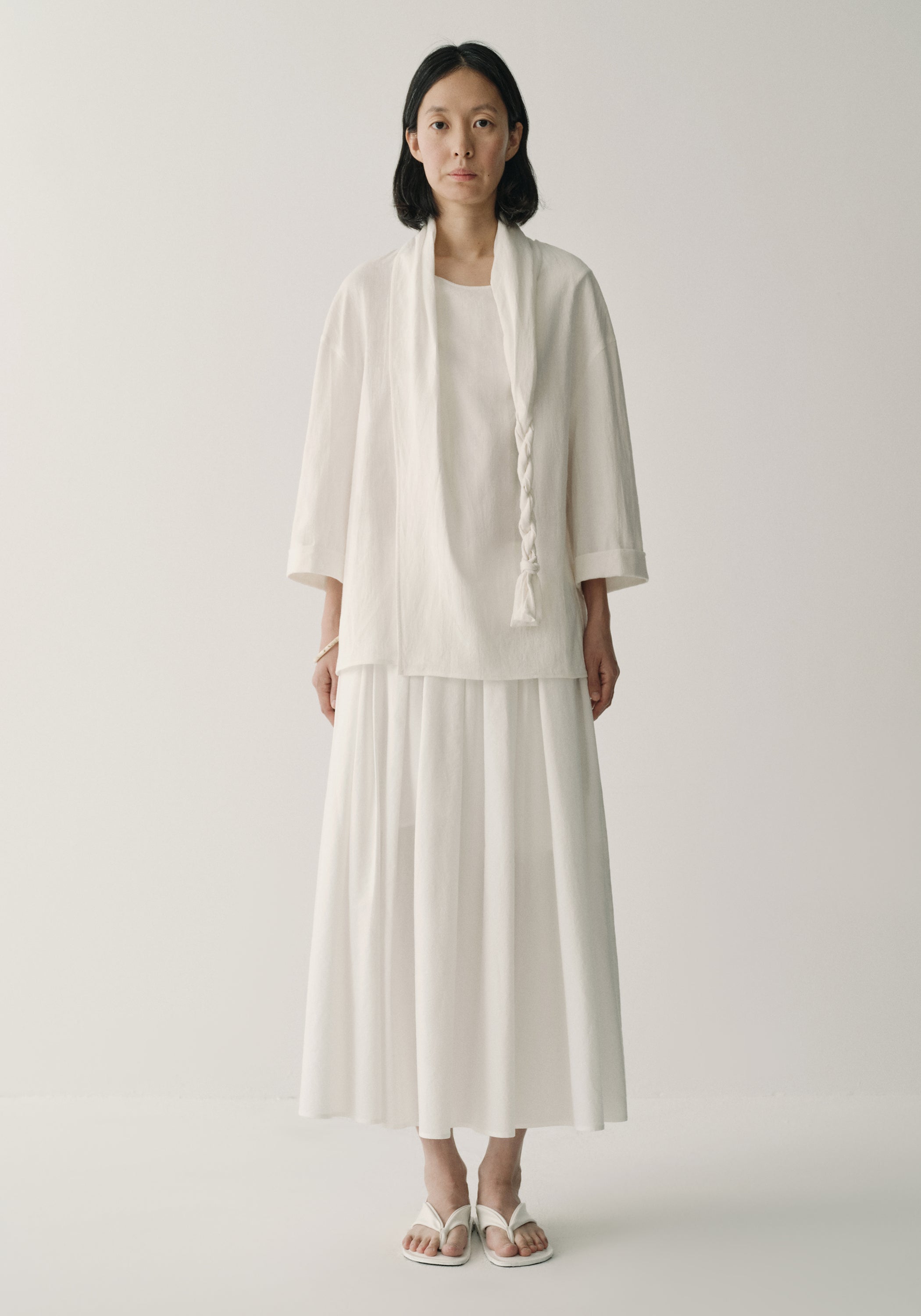 #color_off white