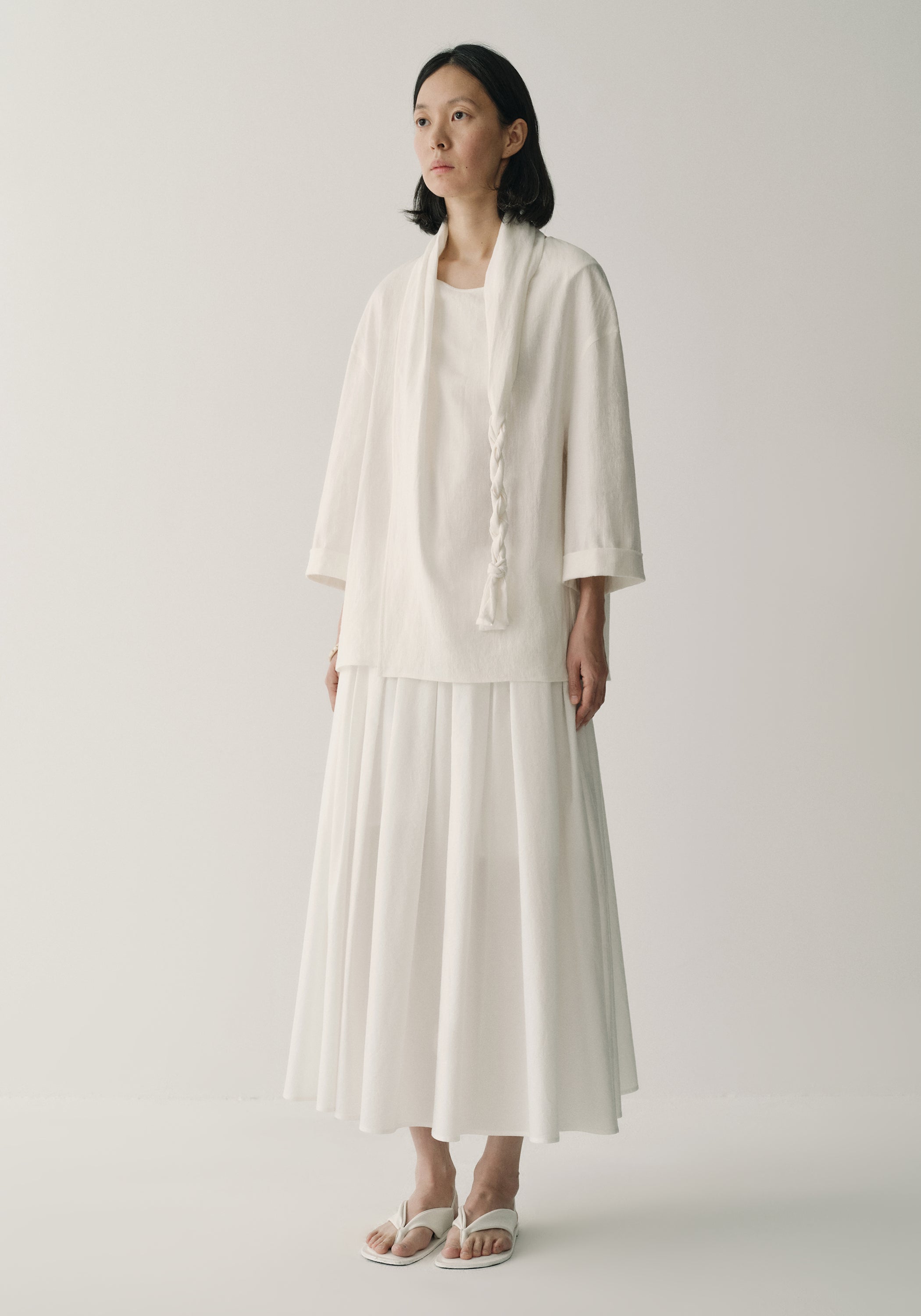 #color_off white