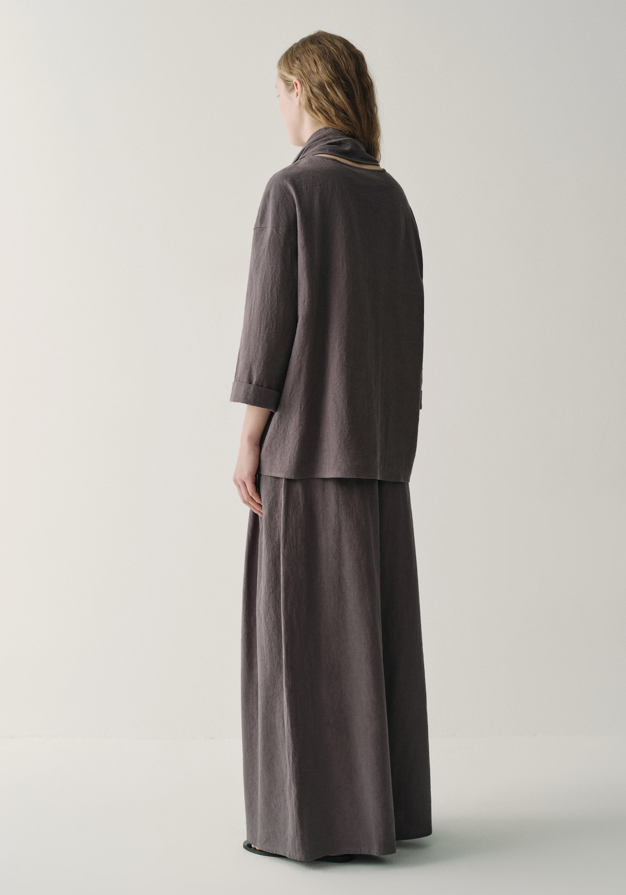 #color_plum brown