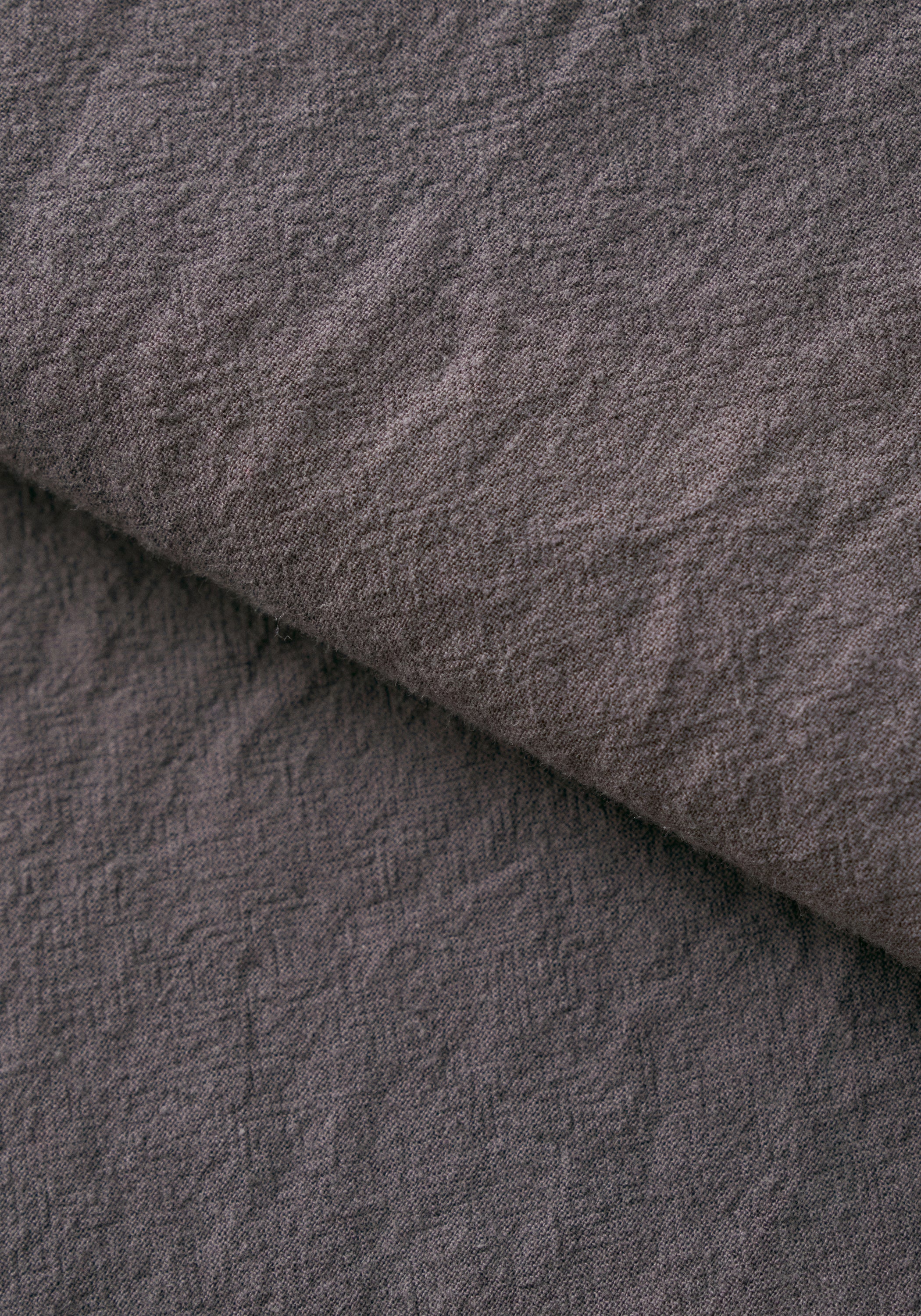 #color_plum brown