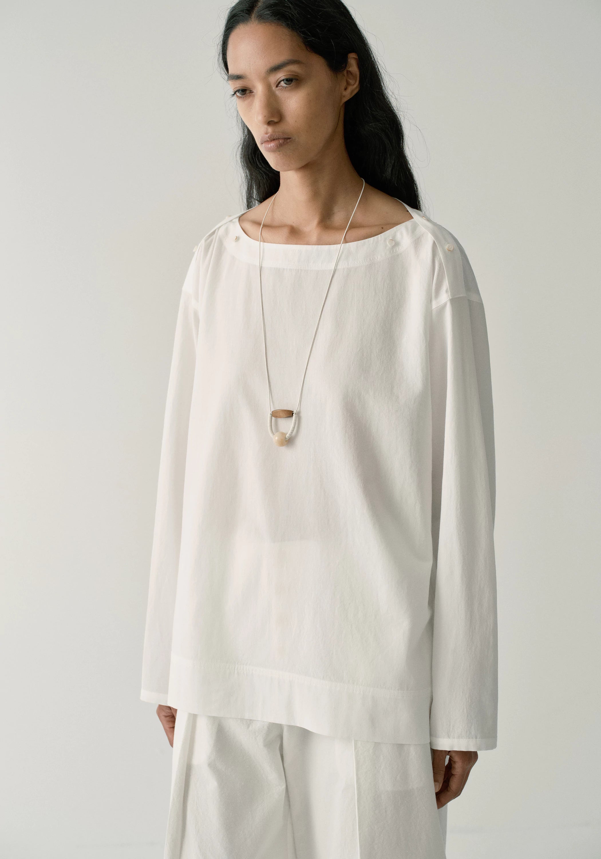 #color_off white