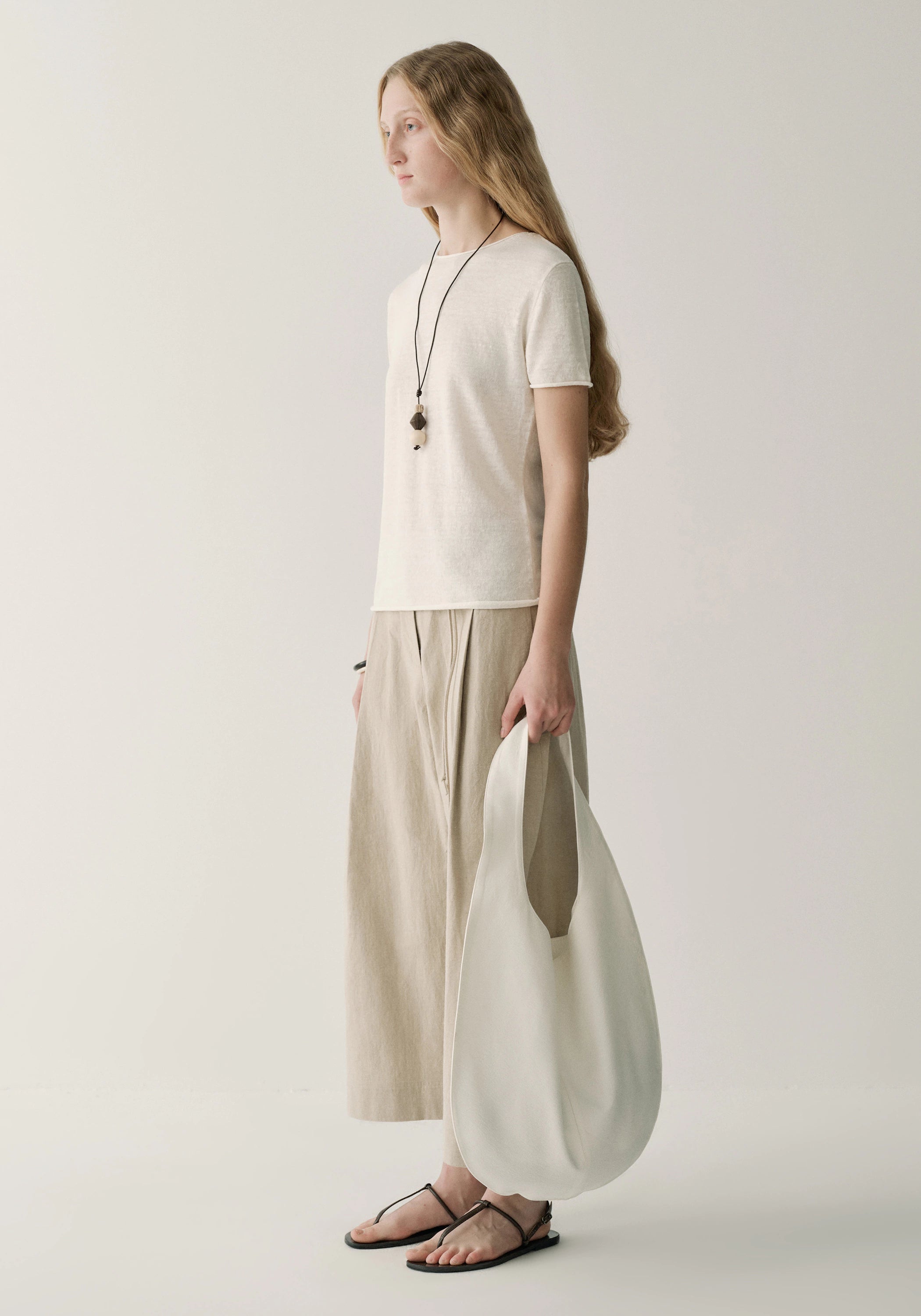 #color_off white