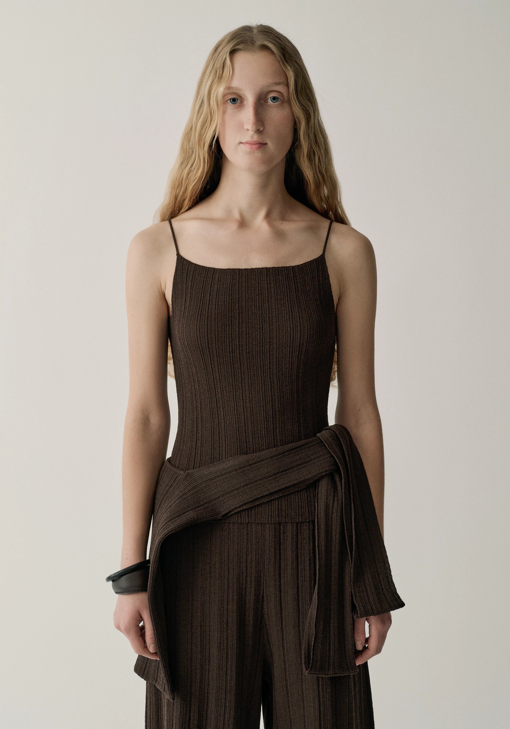 #color_raw umber