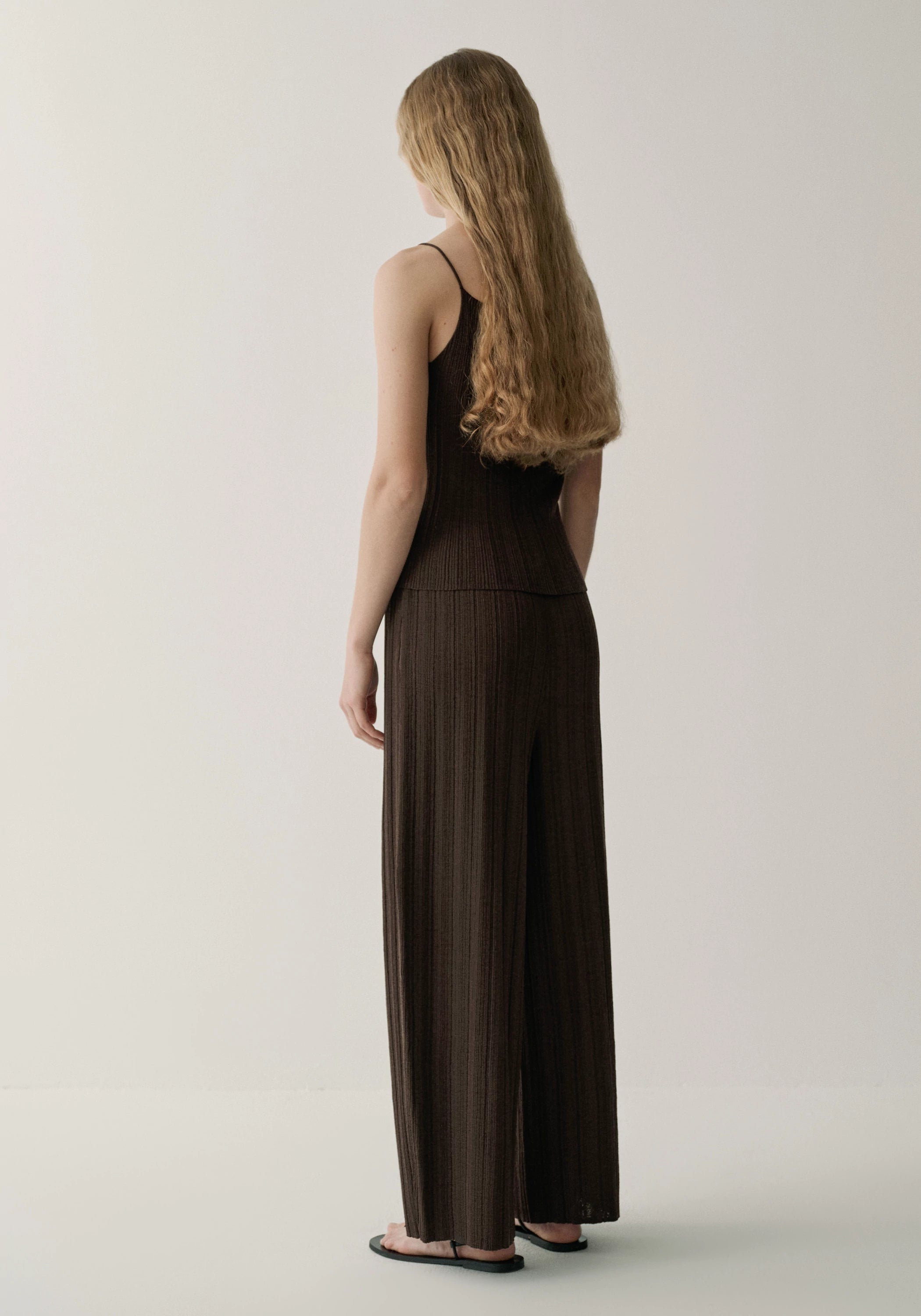 #color_raw umber
