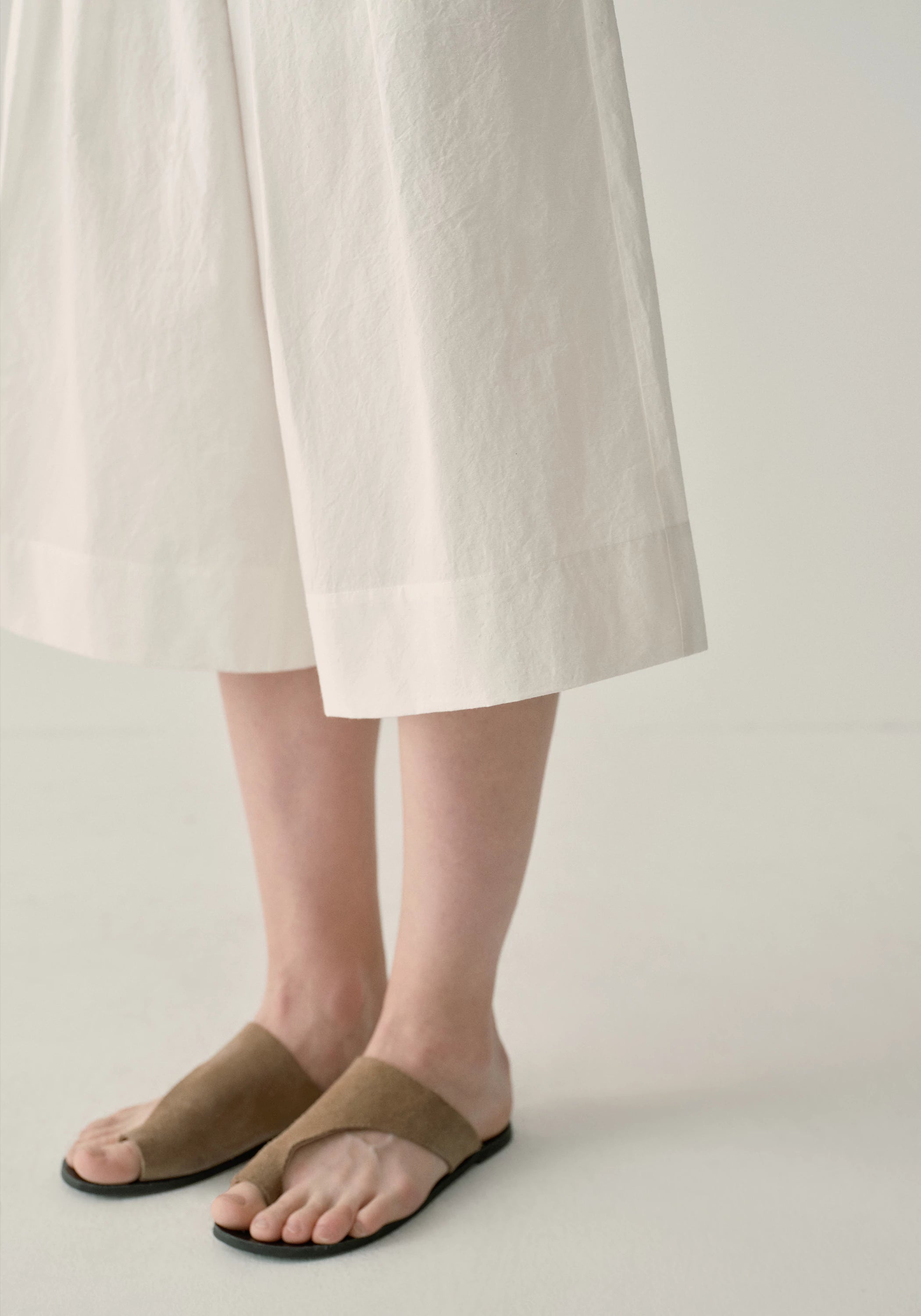 #color_off white