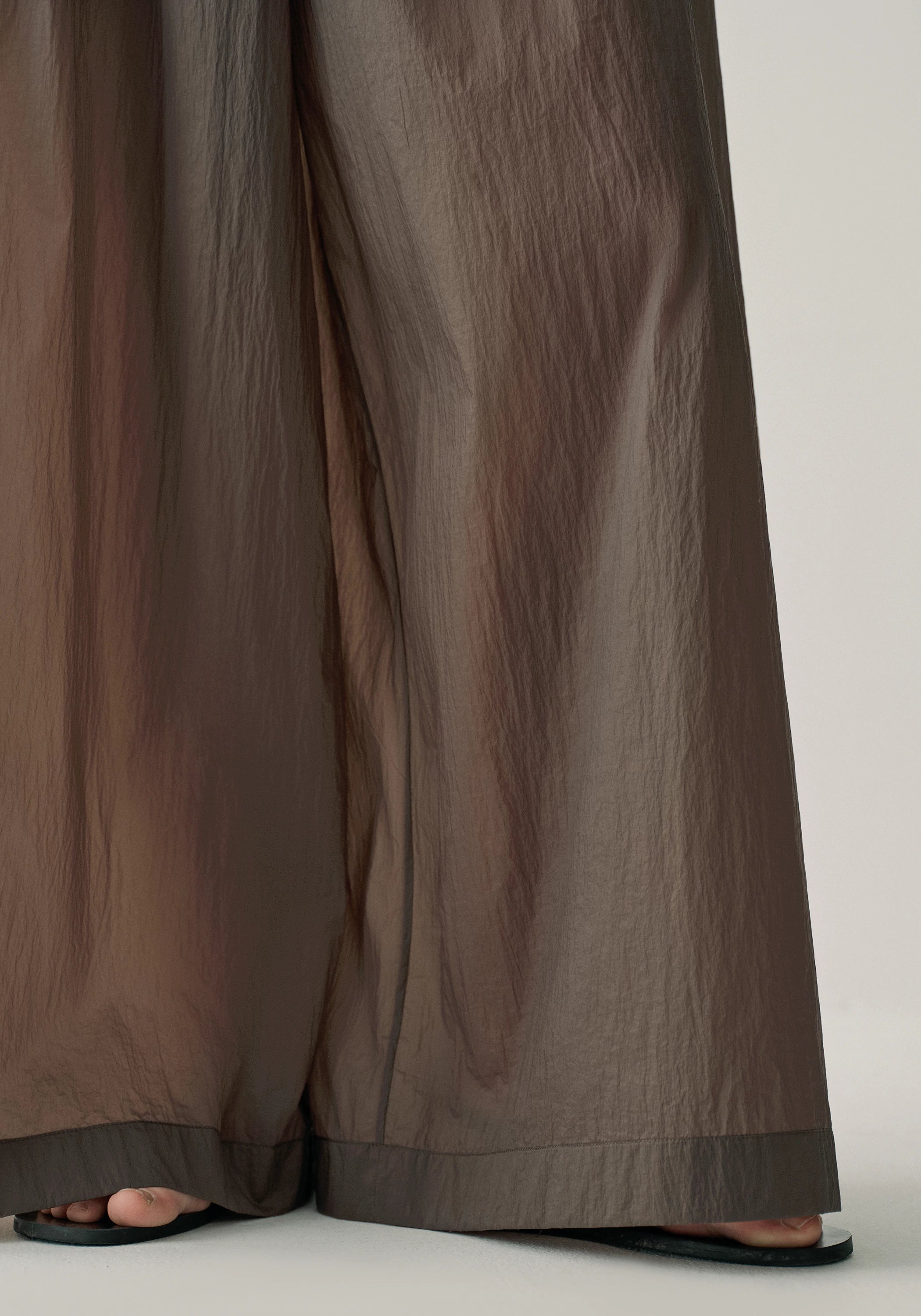 #color_raw umber