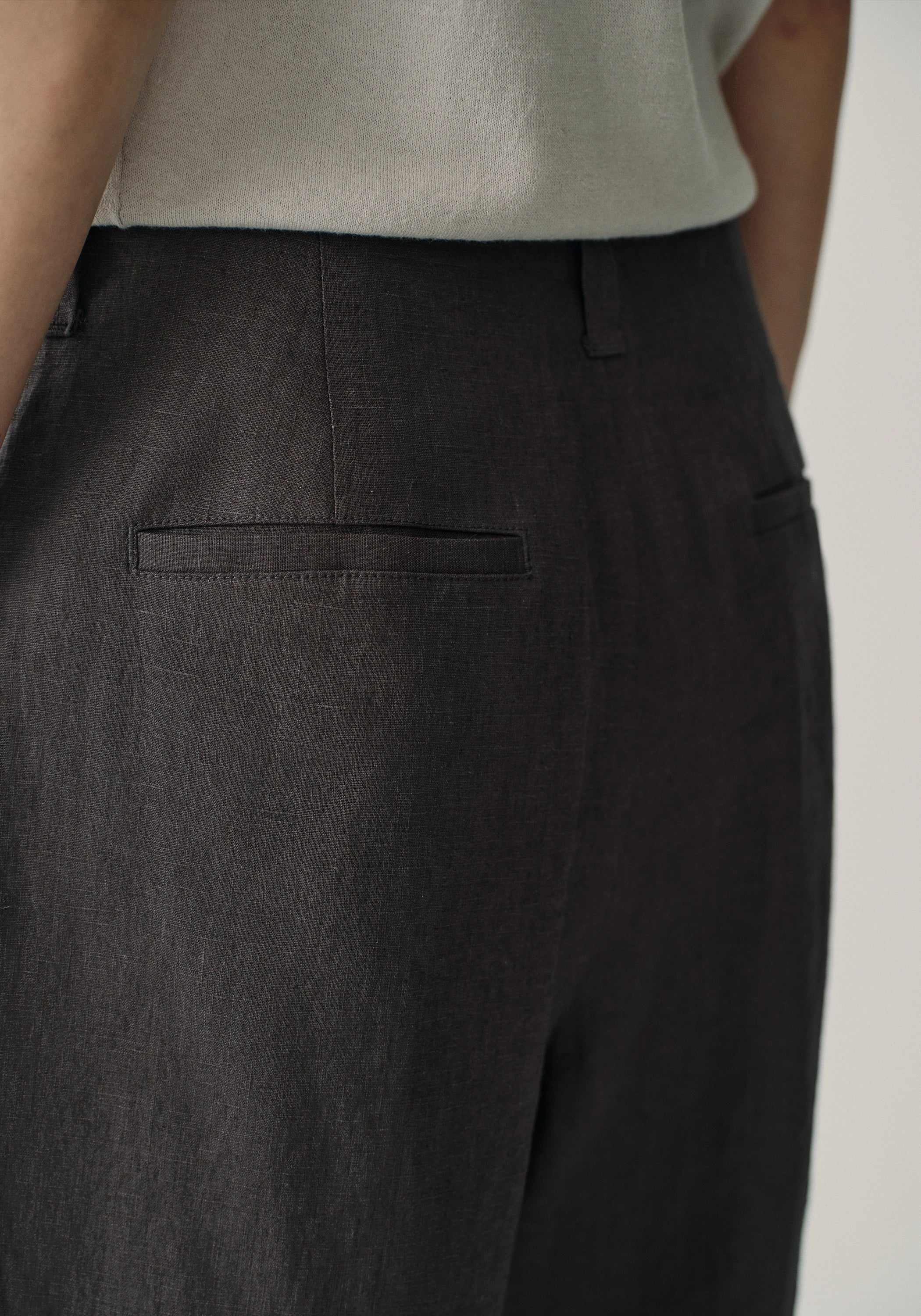 #color_dark gray