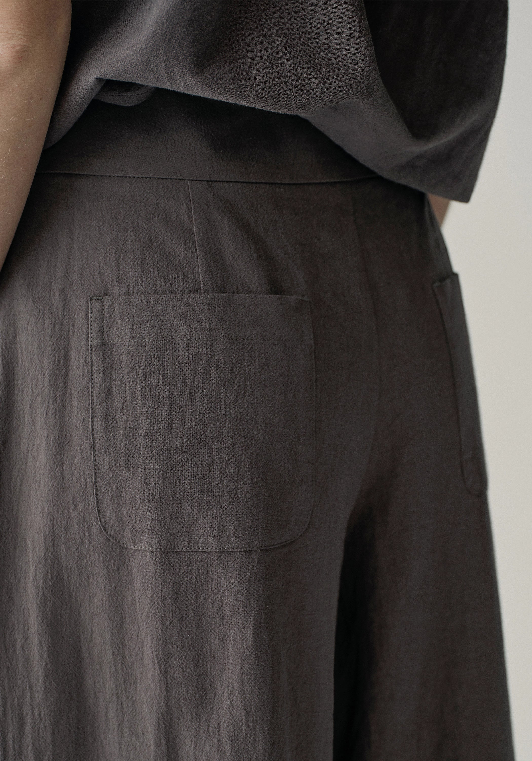 #color_plum brown