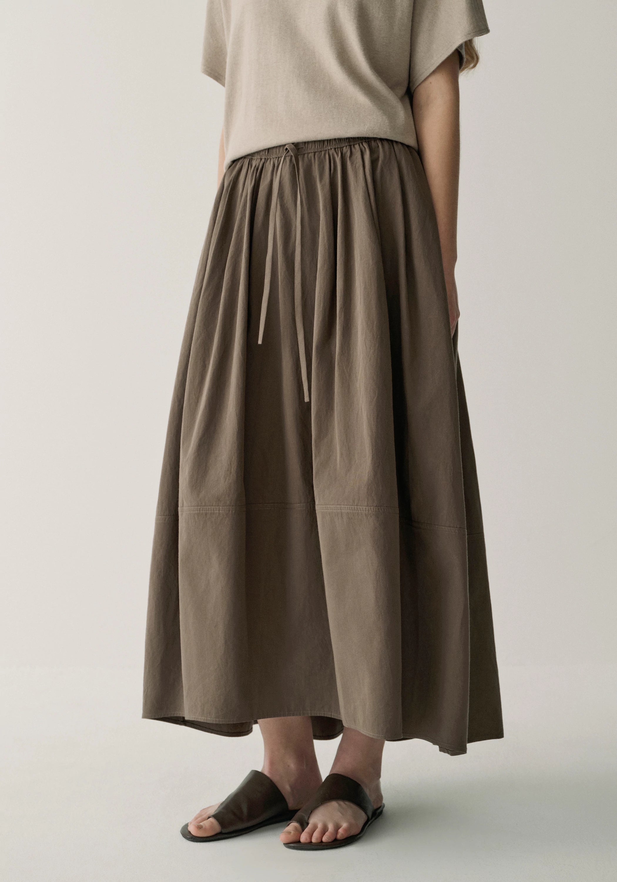 #color_raw umber