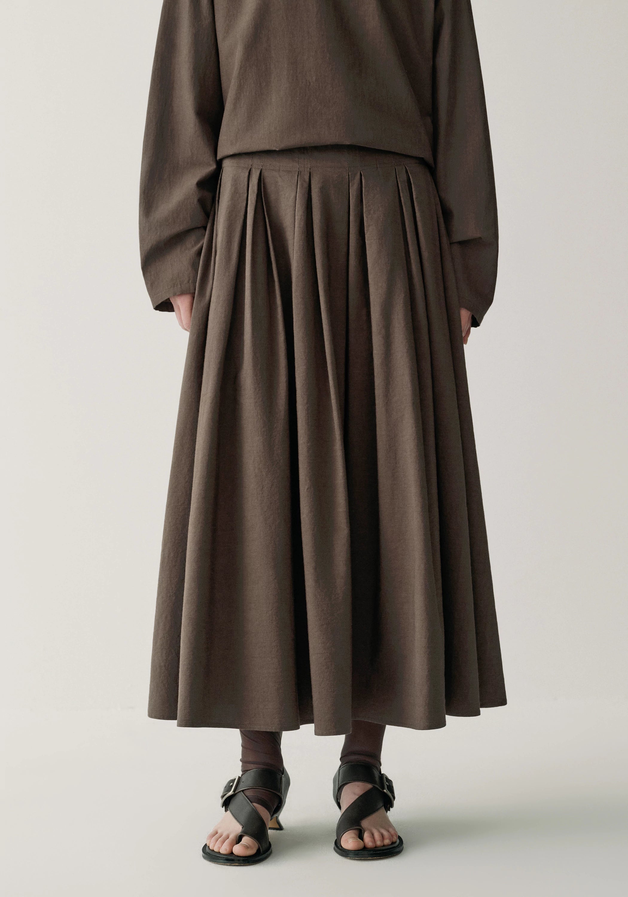 #color_raw umber