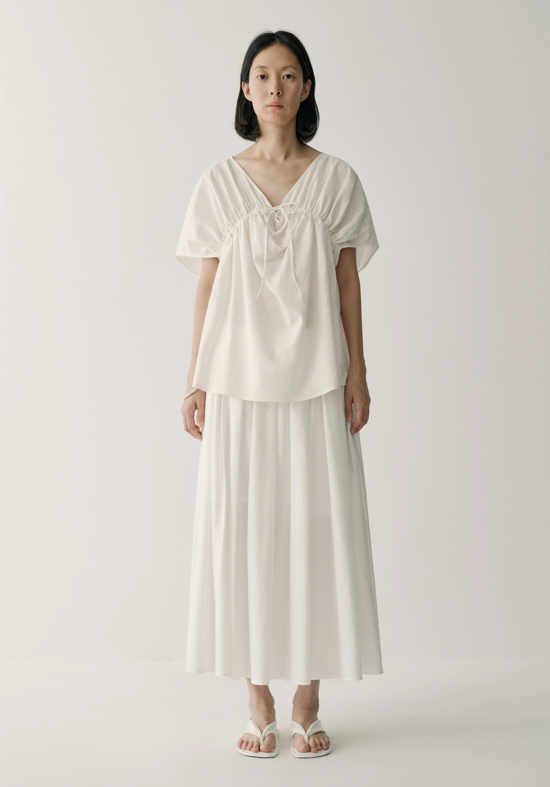 #color_off white