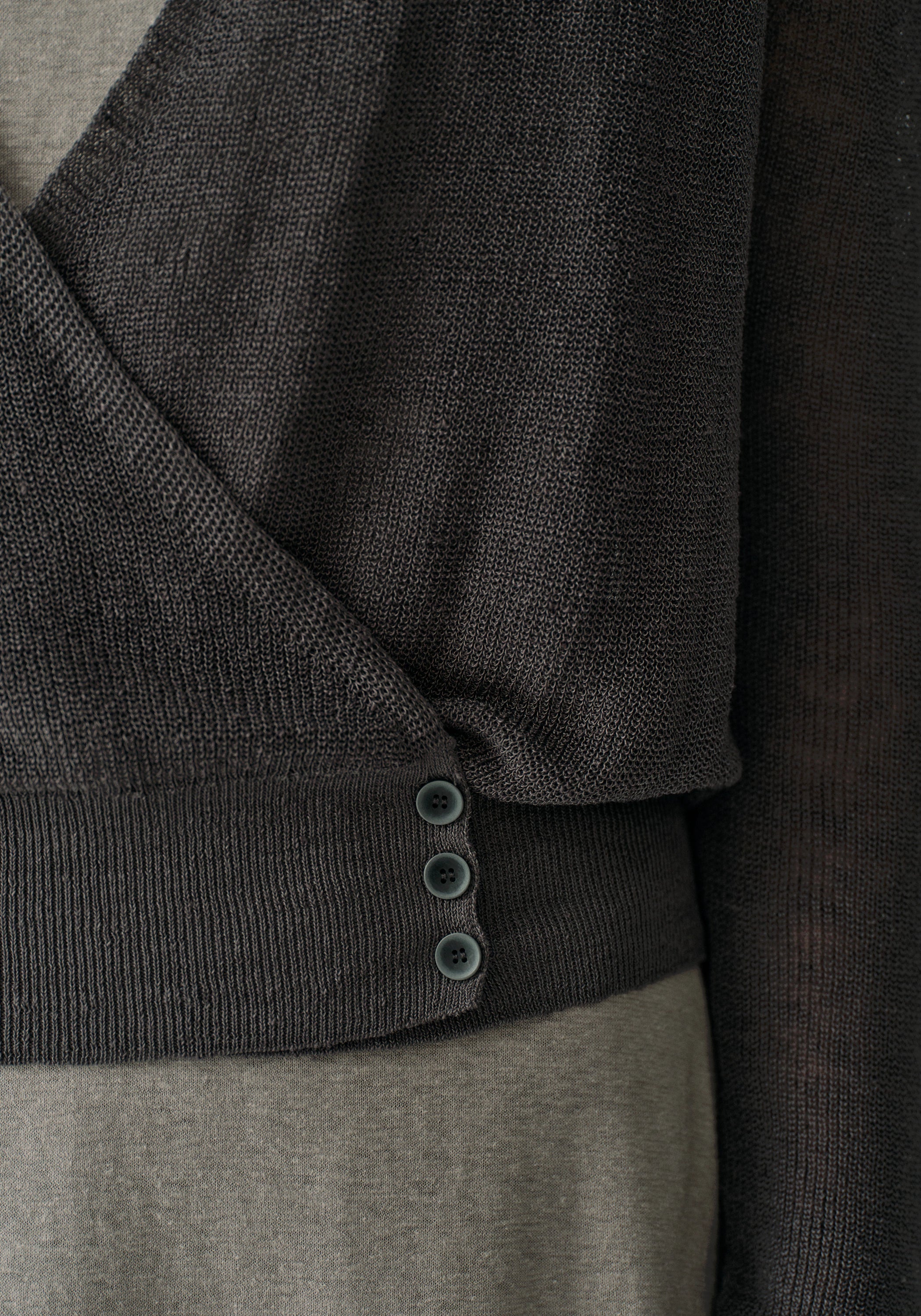 #color_dark gray