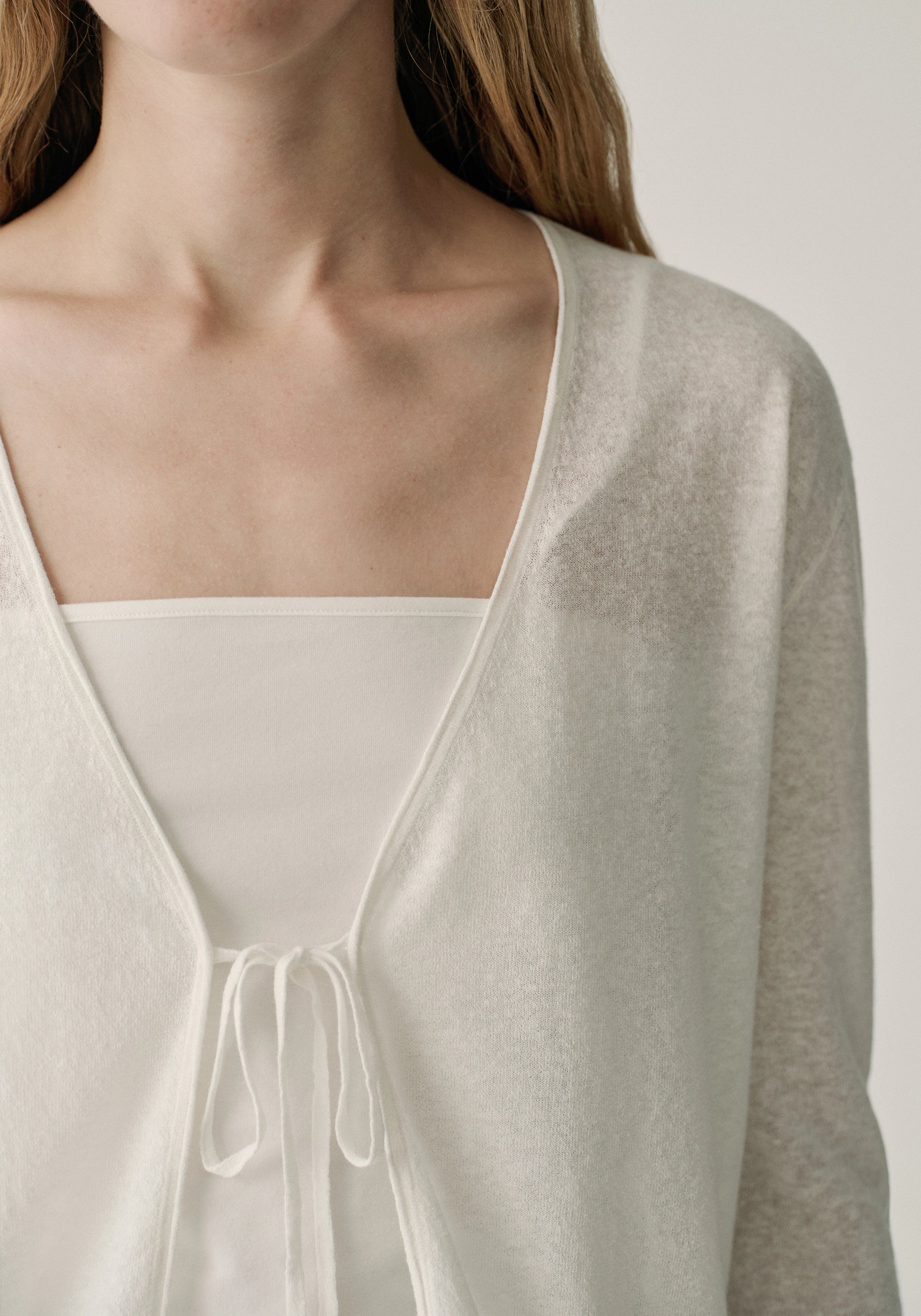 #color_off white