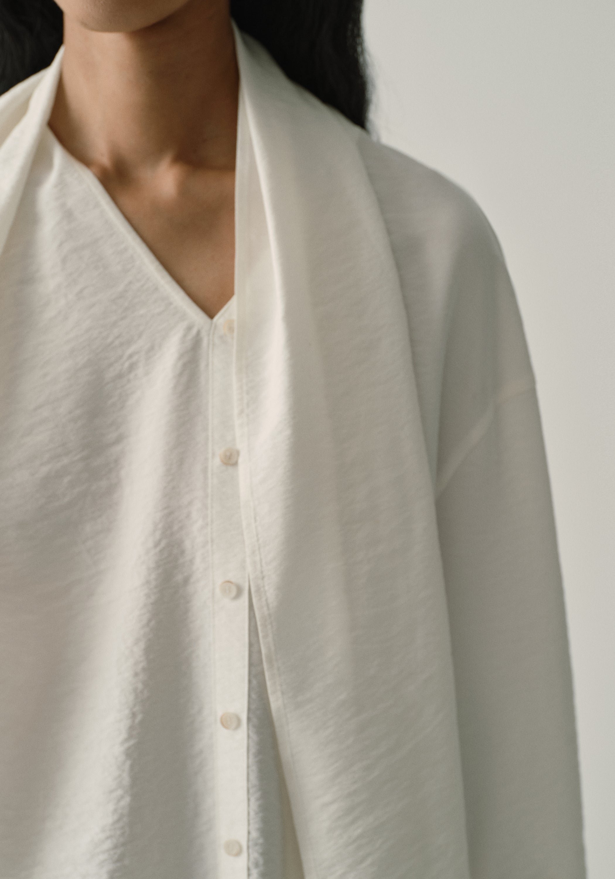 #color_off white