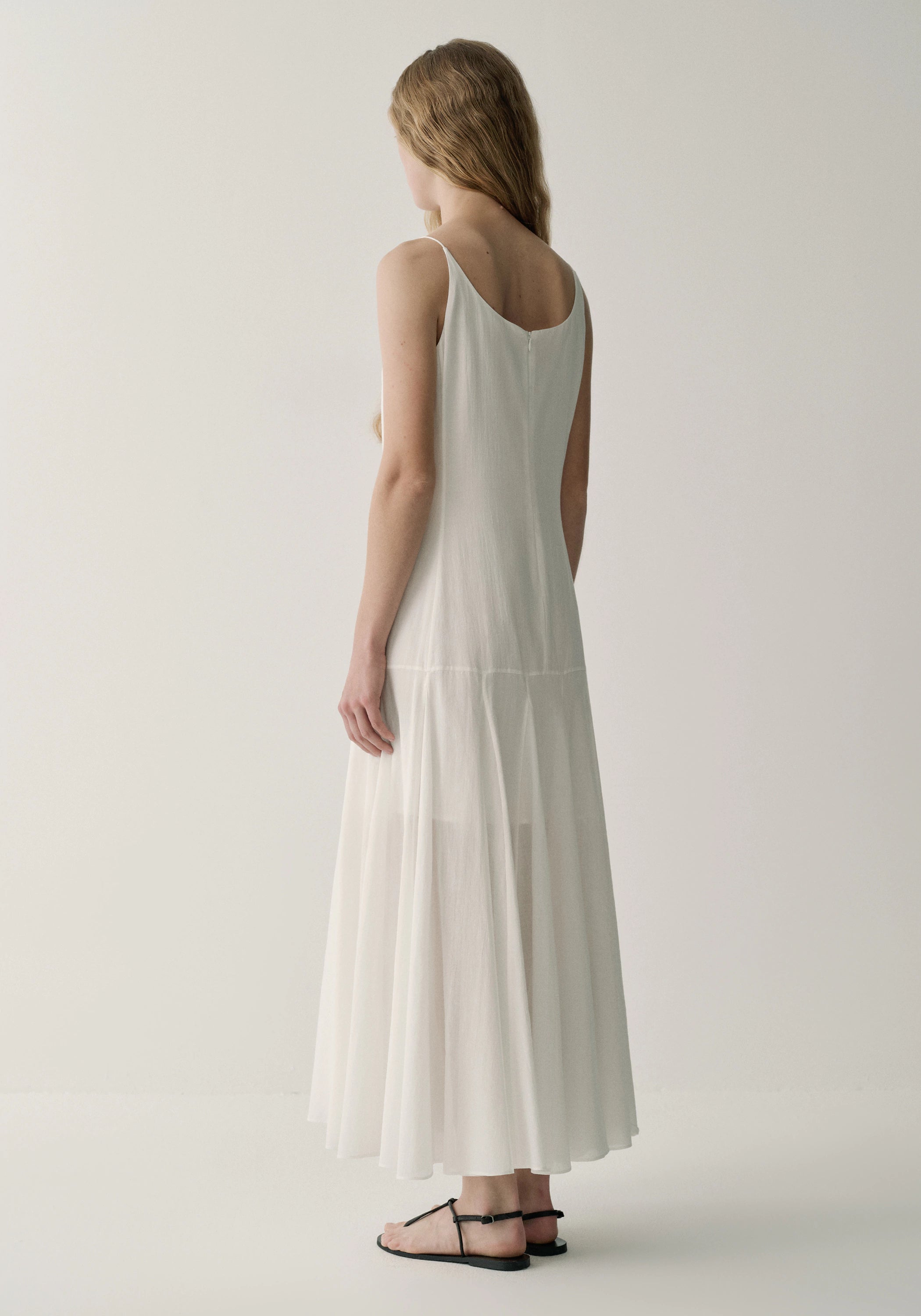 #color_off white