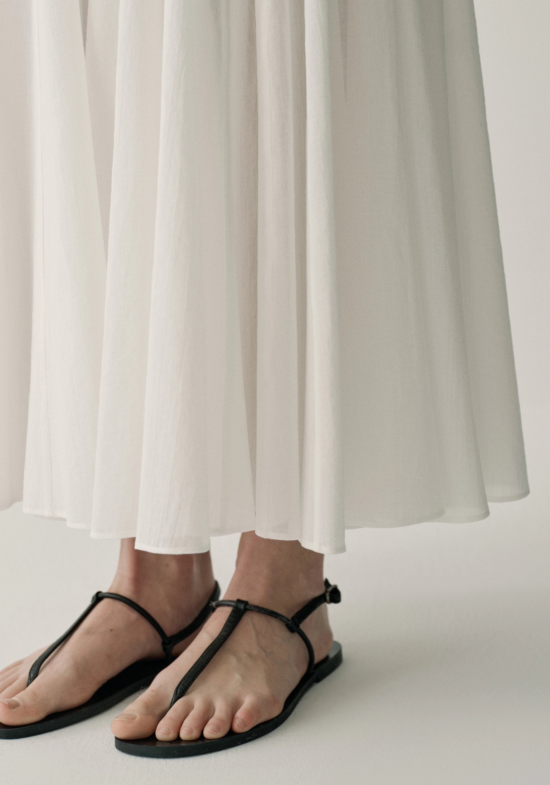#color_off white