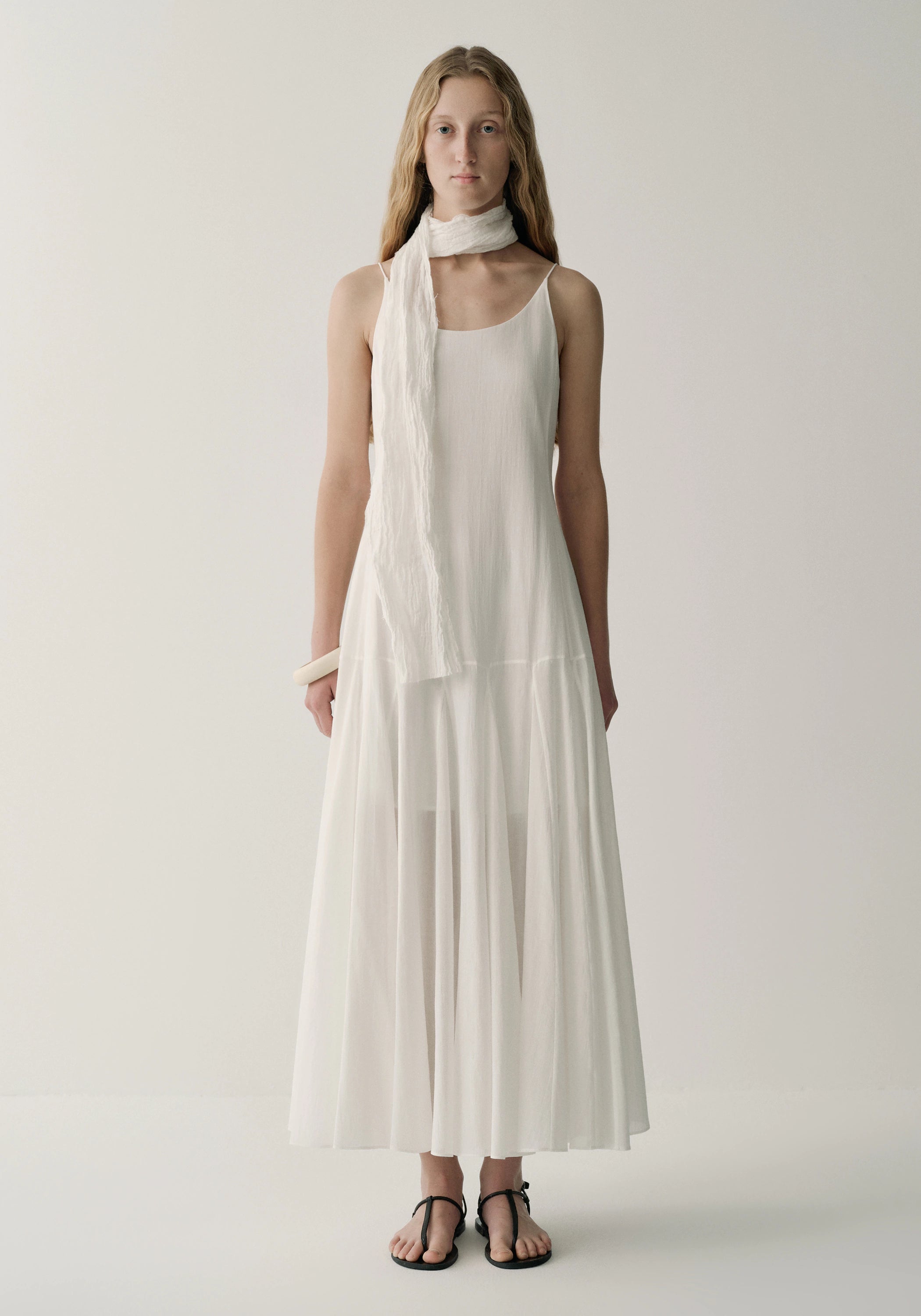#color_off white