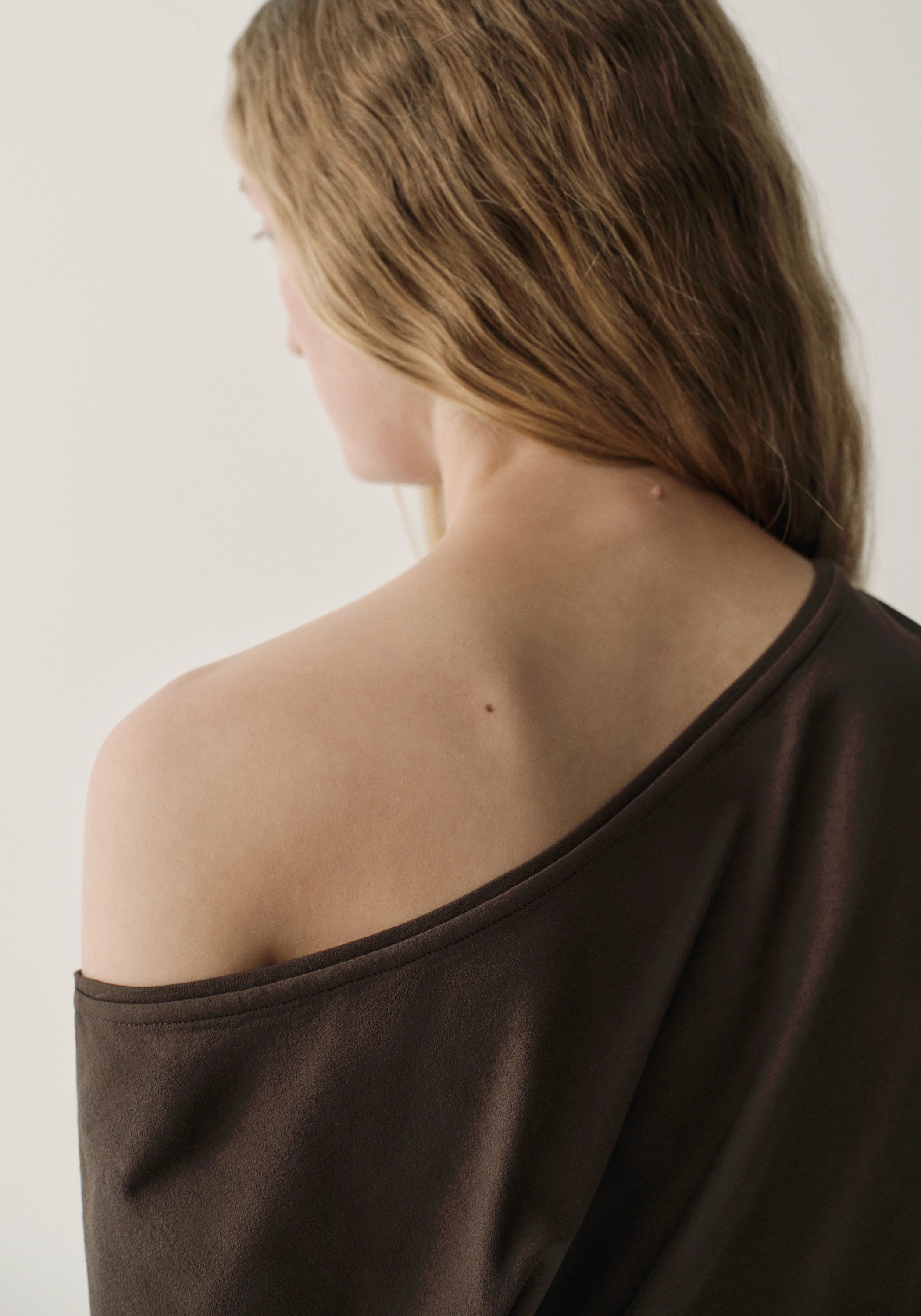 #color_raw umber