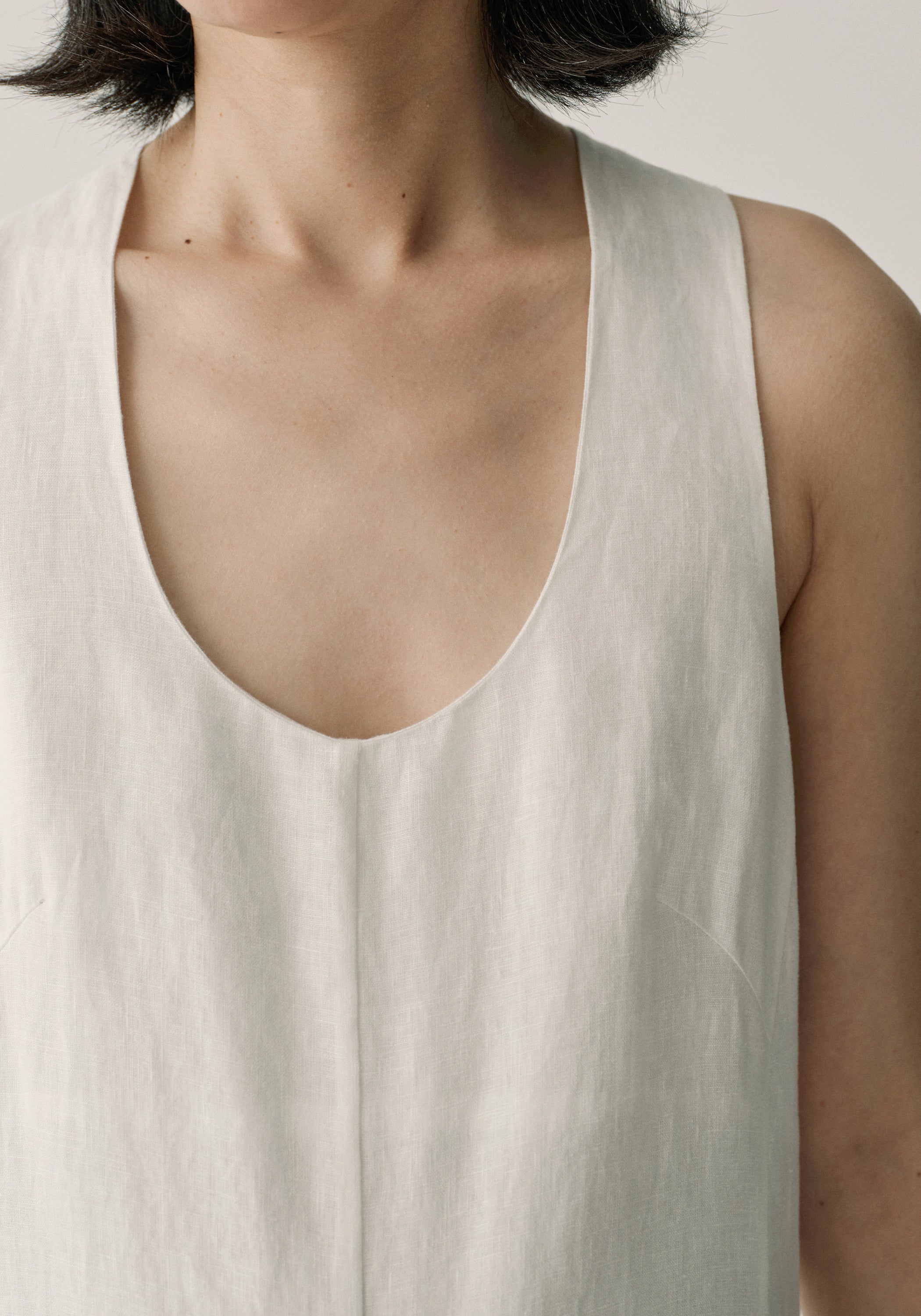 #color_off white