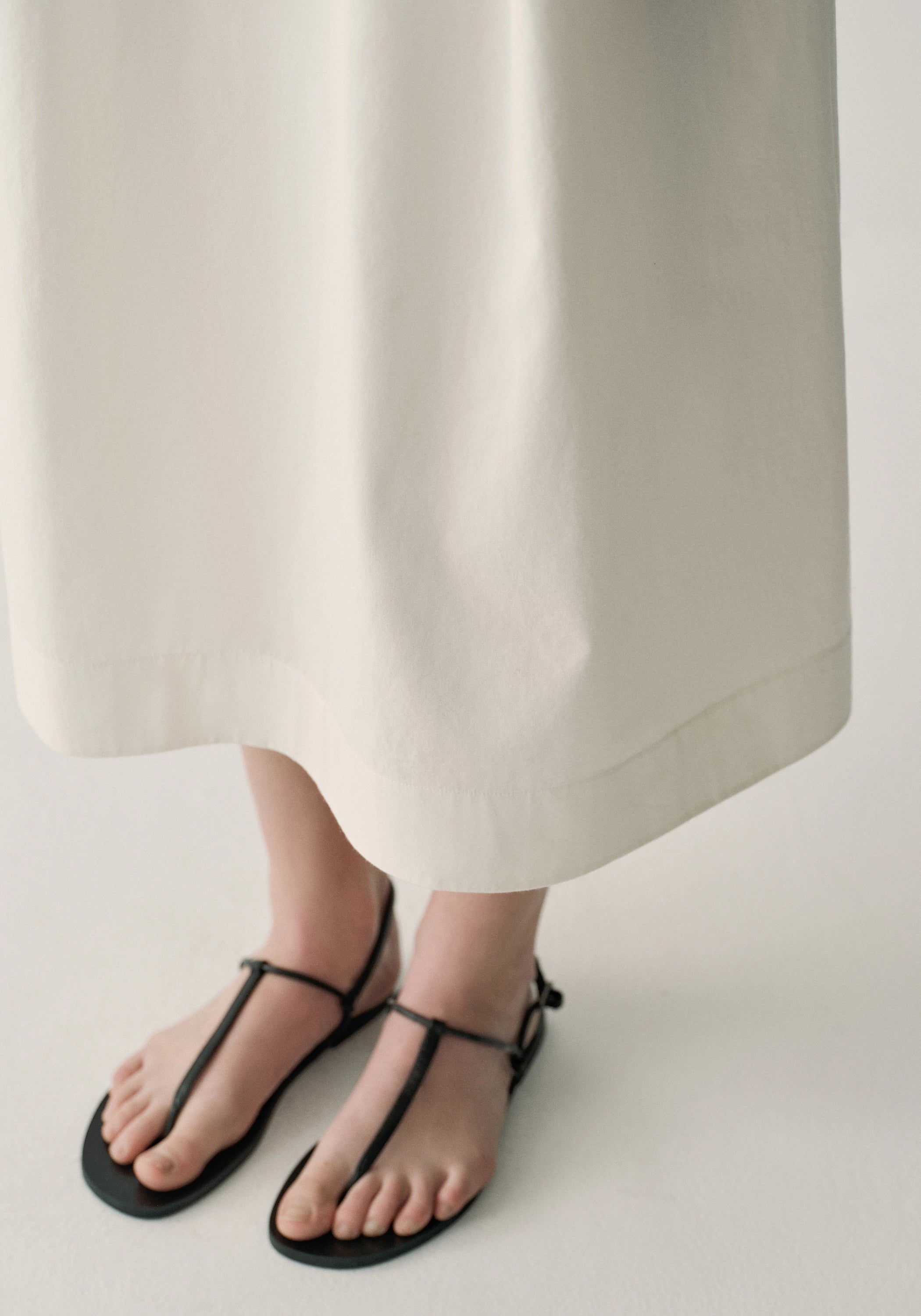 #color_off white
