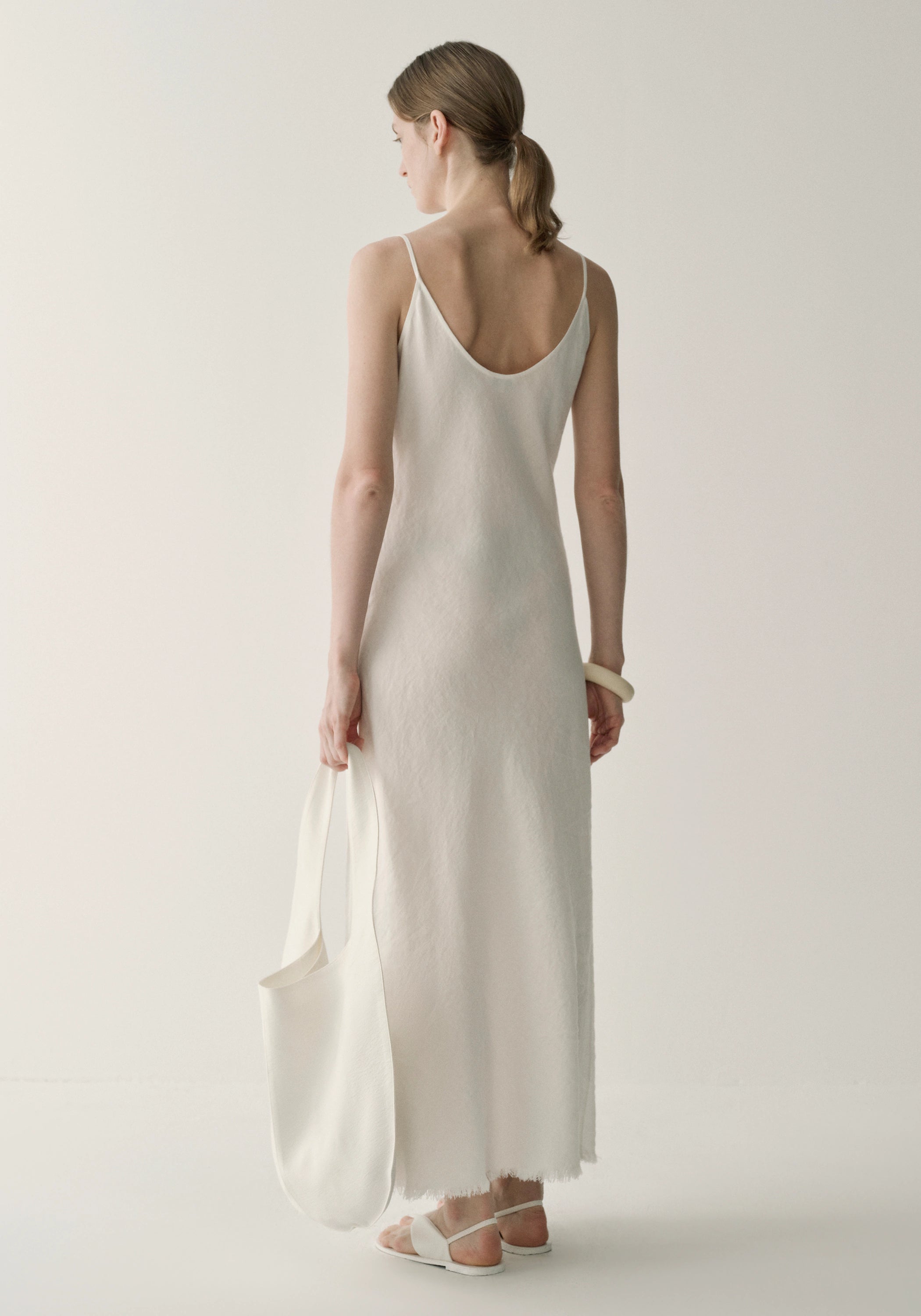 #color_off white