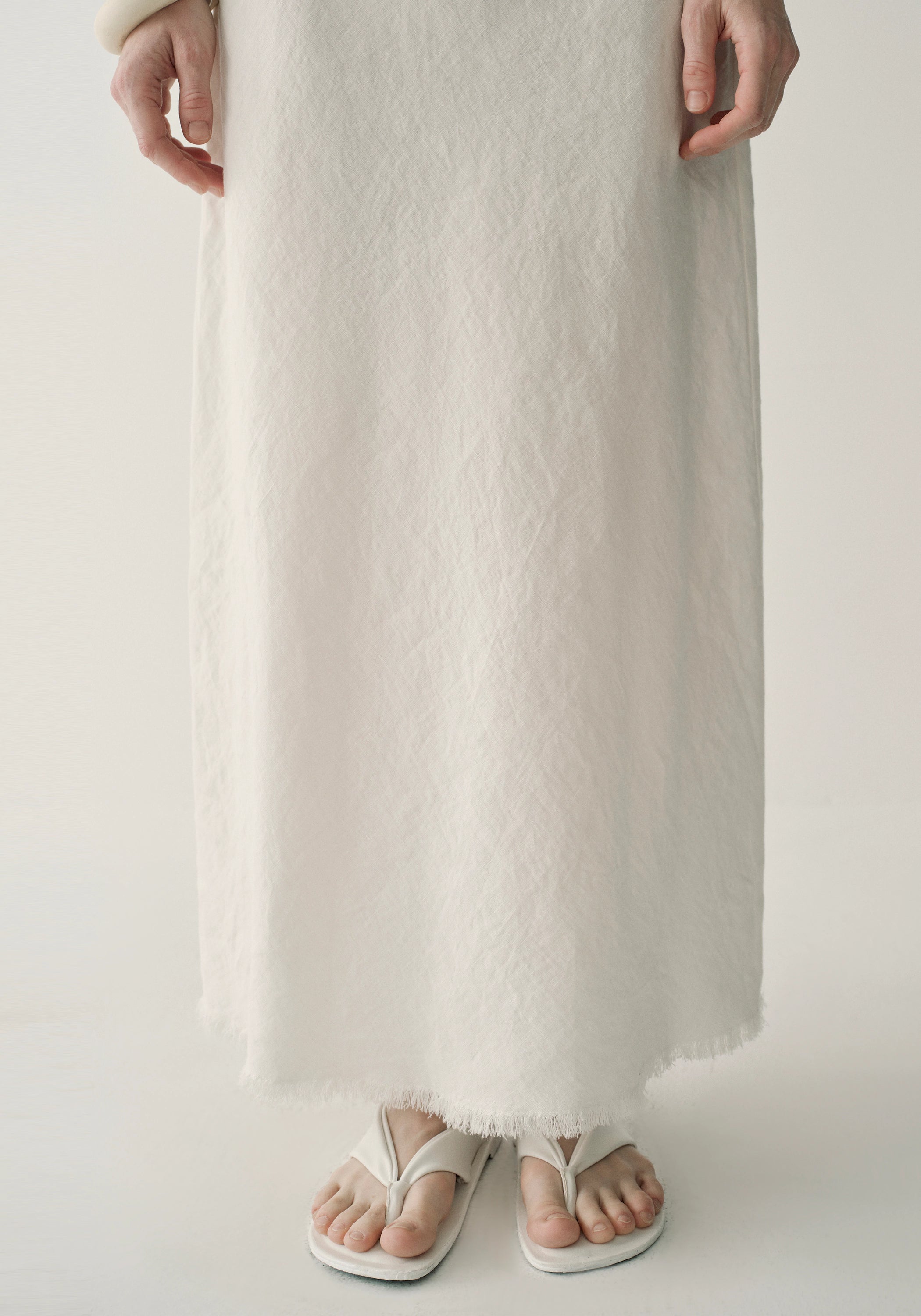 #color_off white