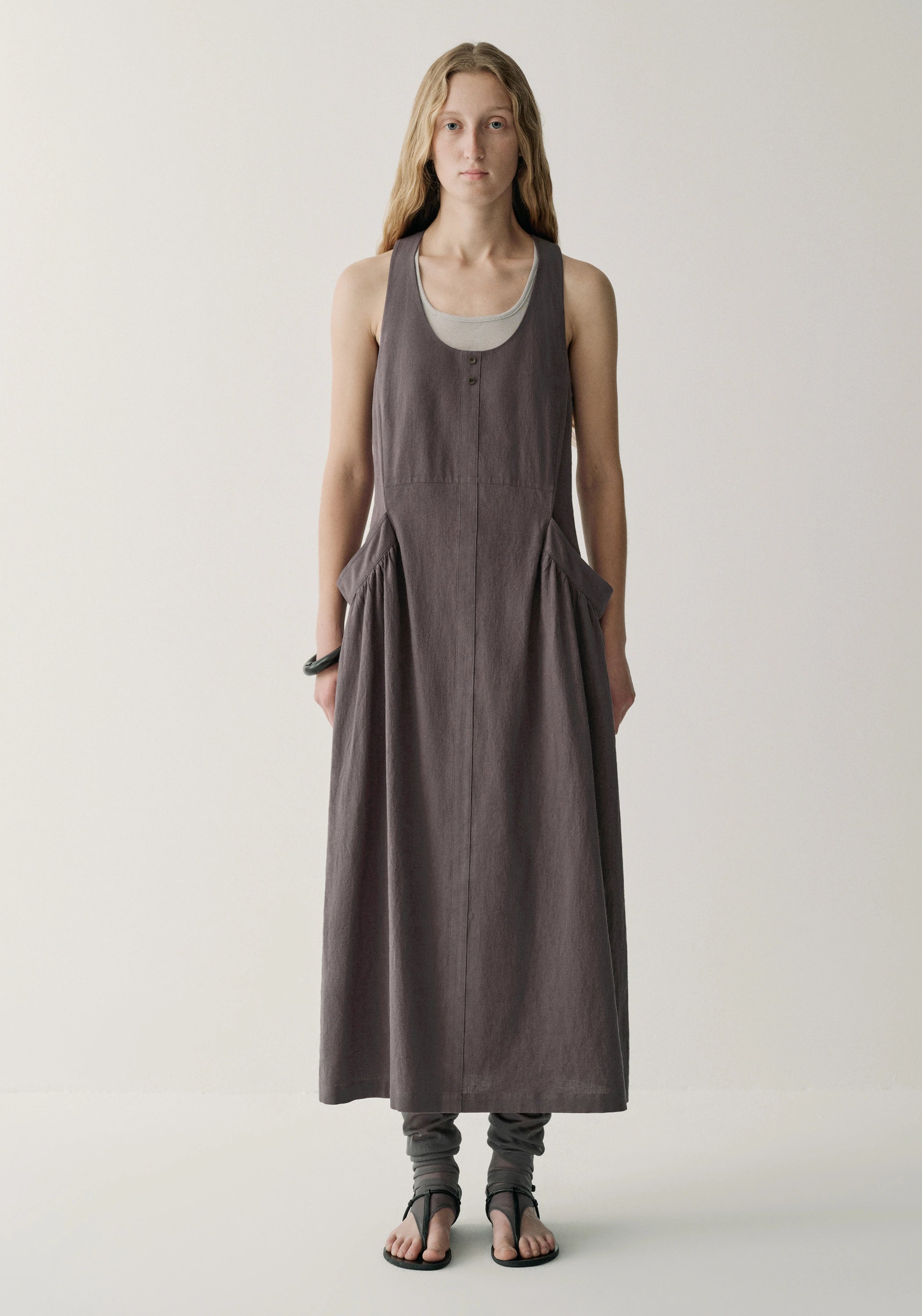 #color_plum brown